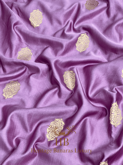 Elegant Lavender Handwoven Banarasi Pure Mashru Silk Saree