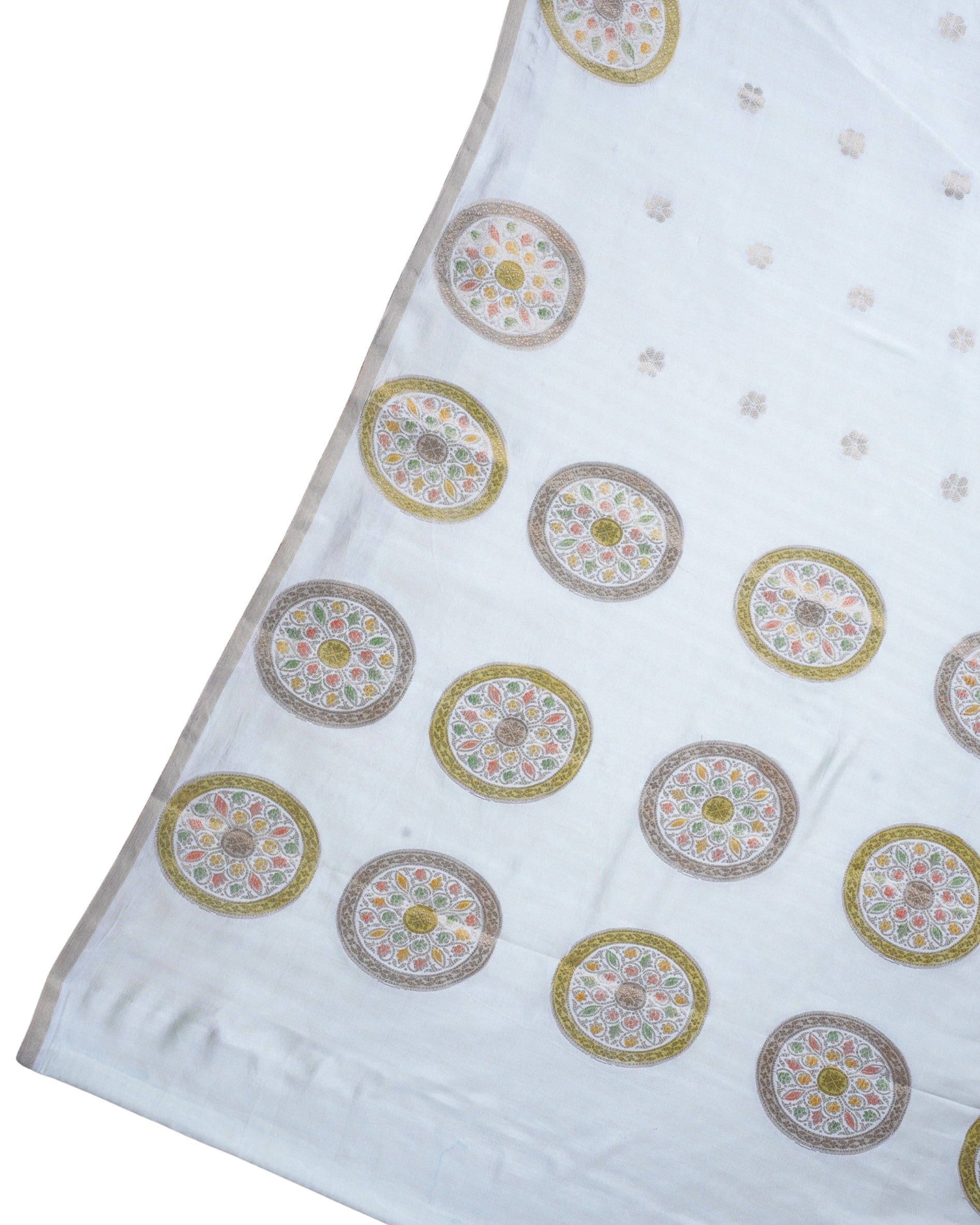 Ivory White Handloom Pure Silk Banarasi Saree