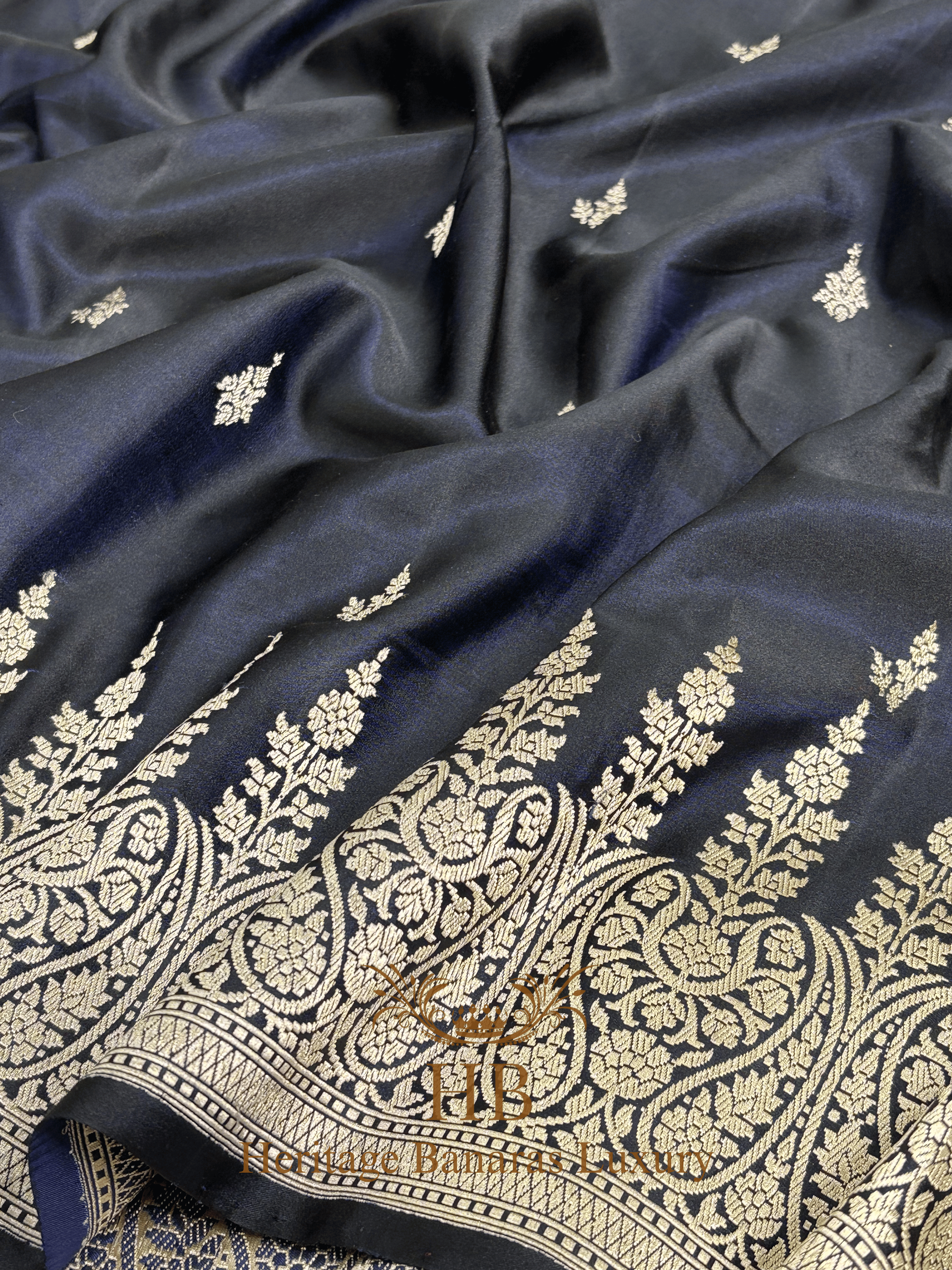Classic Black Handwoven Banarasi Pure Mashru Silk Saree