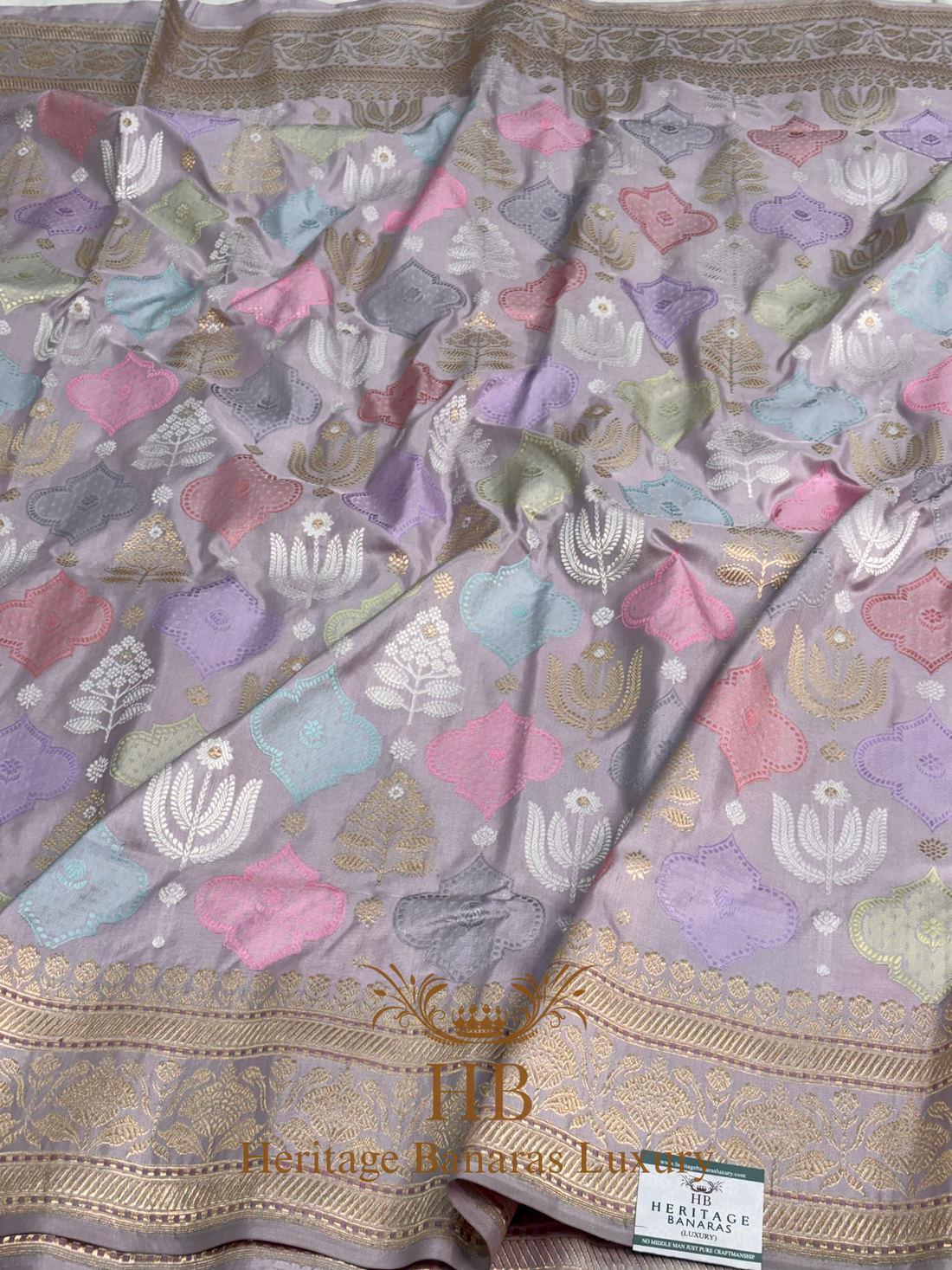 Pastel Lavender Handwoven Banarasi Pure Katan Silk Saree
