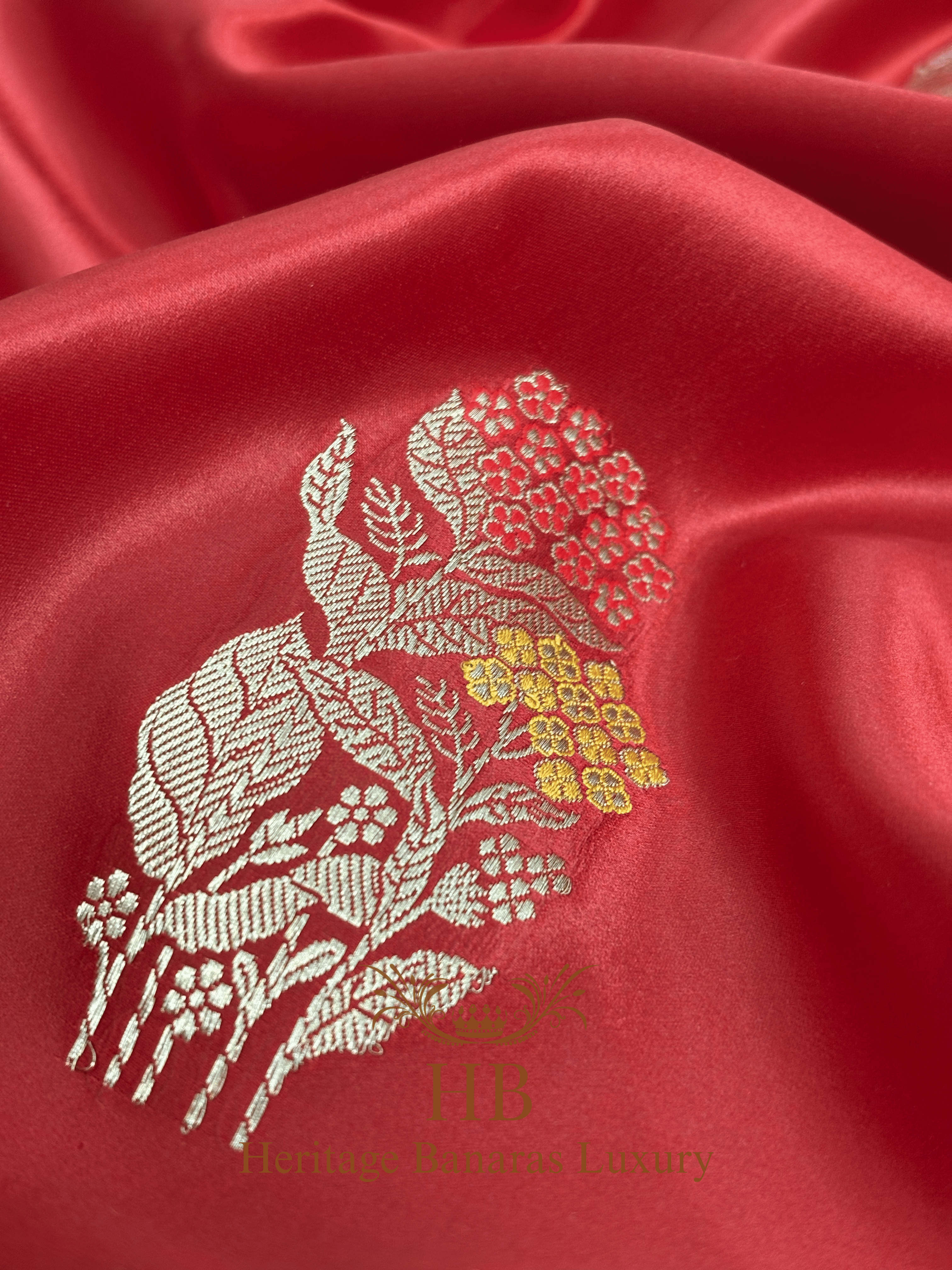 Rich Red Handwoven Banarasi Pure Mashru Silk Saree