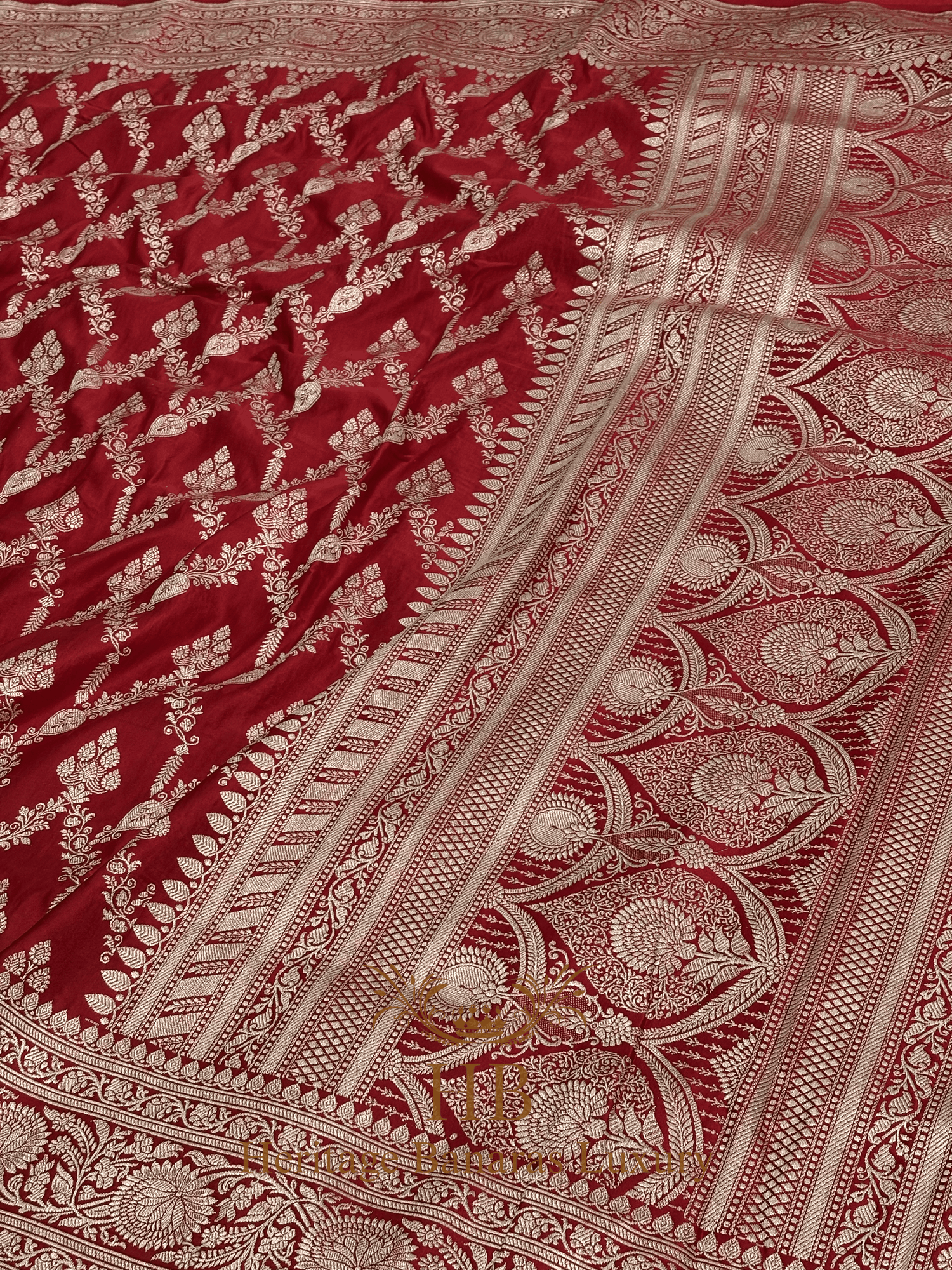 Red Handwoven Banarasi Pure Satin Silk Jaal Saree