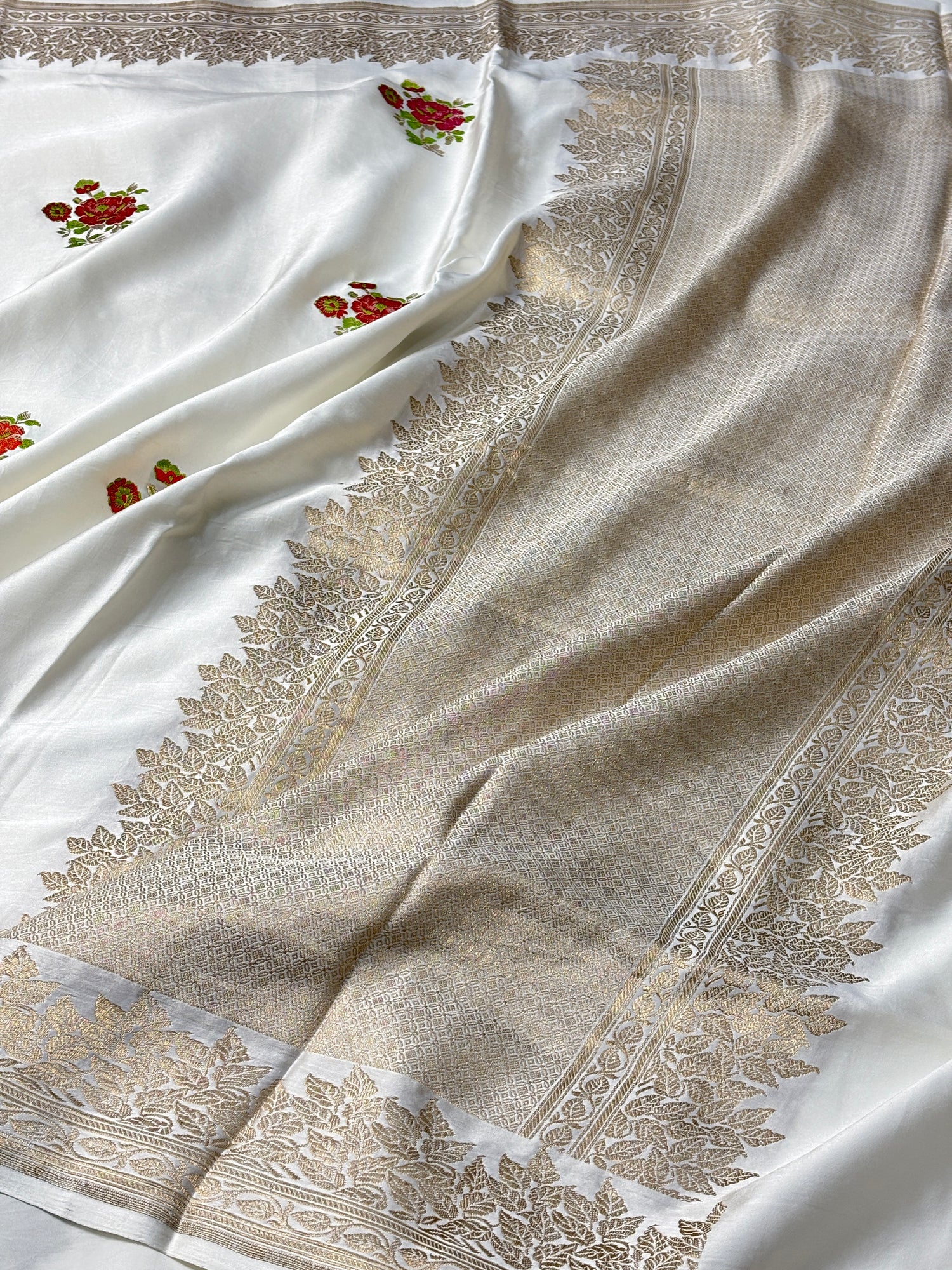 Ivory Banarasi Satin-Mashru Silk Handwoven Saree