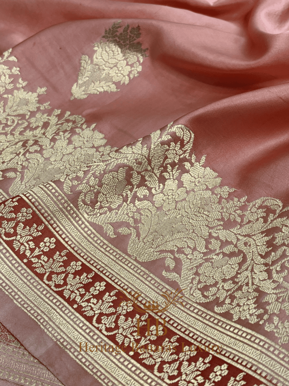 Soft Pink Handwoven Banarasi Pure Mashru Silk Saree