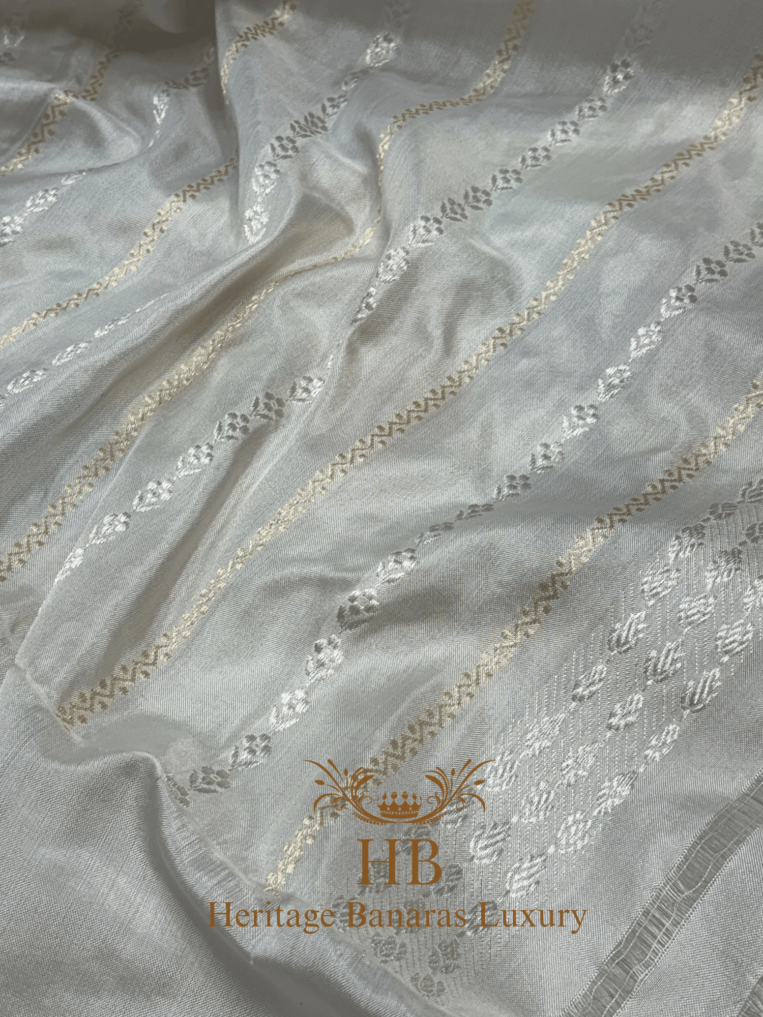 Navy Blue Handwoven Banarasi Pure Katan Silk Saree with Multicolour Kadhiyal Border