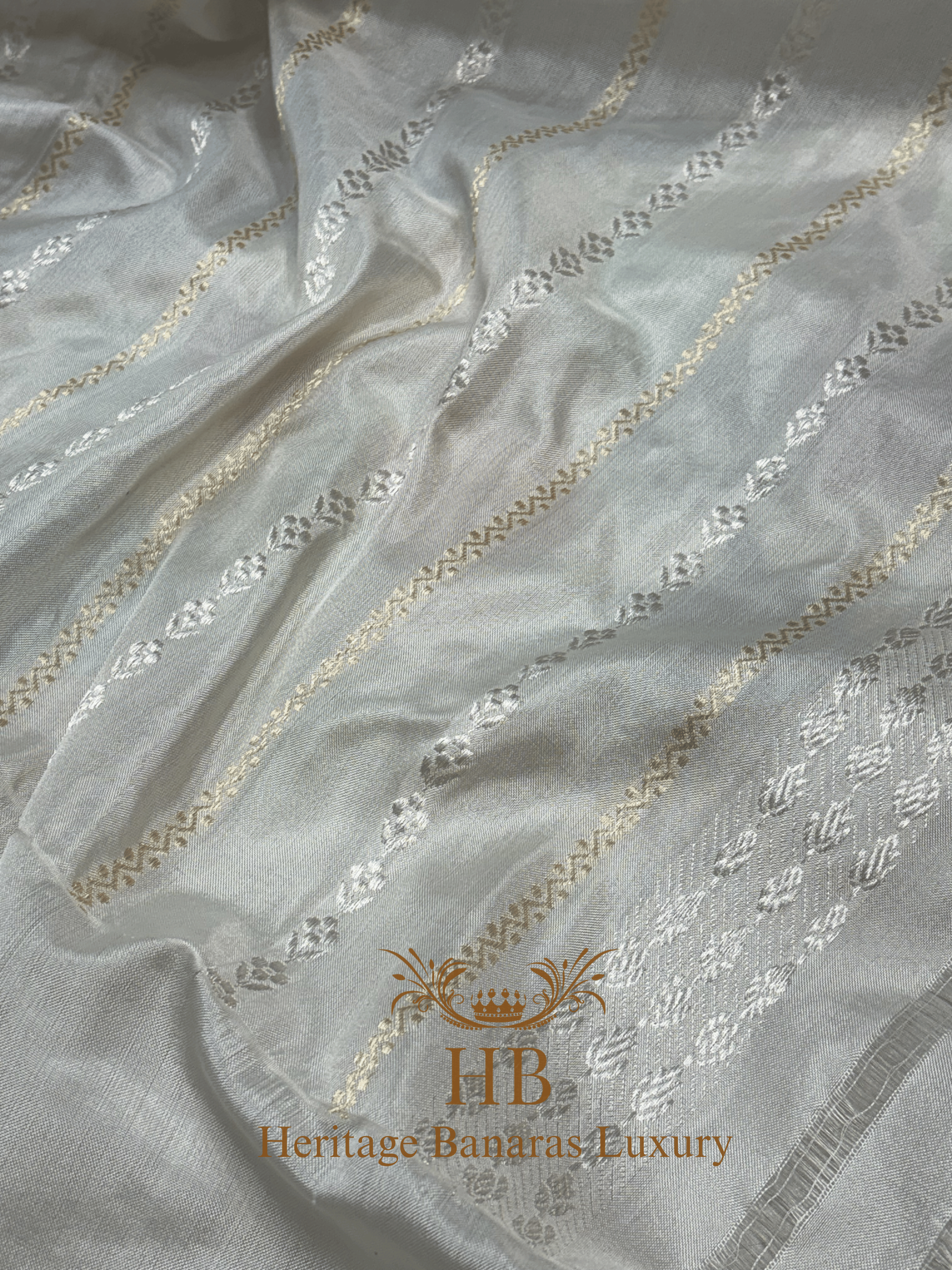 Navy Blue Handwoven Banarasi Pure Katan Silk Saree with Multicolour Kadhiyal Border