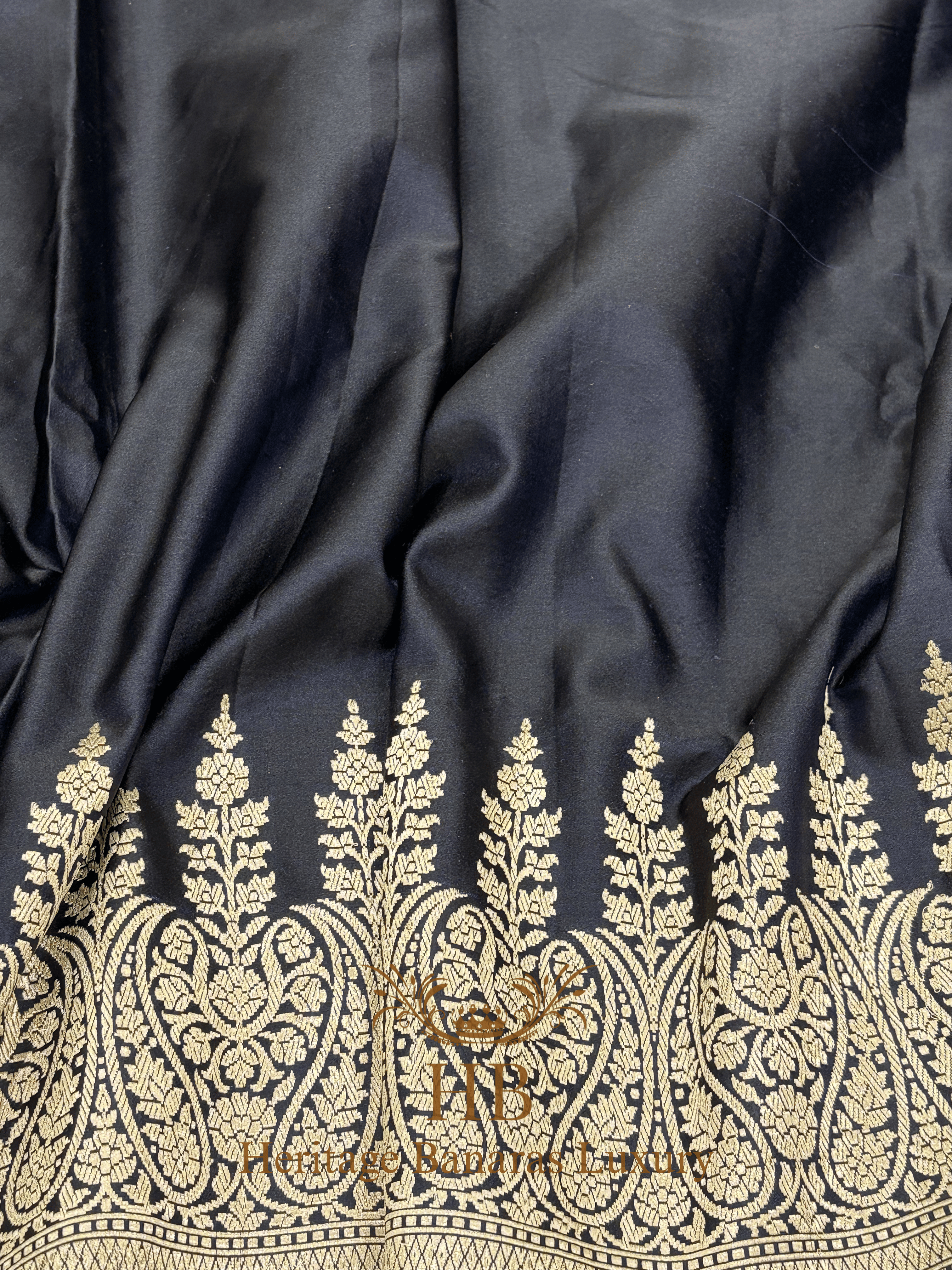 Classic Black Handwoven Banarasi Pure Mashru Silk Saree