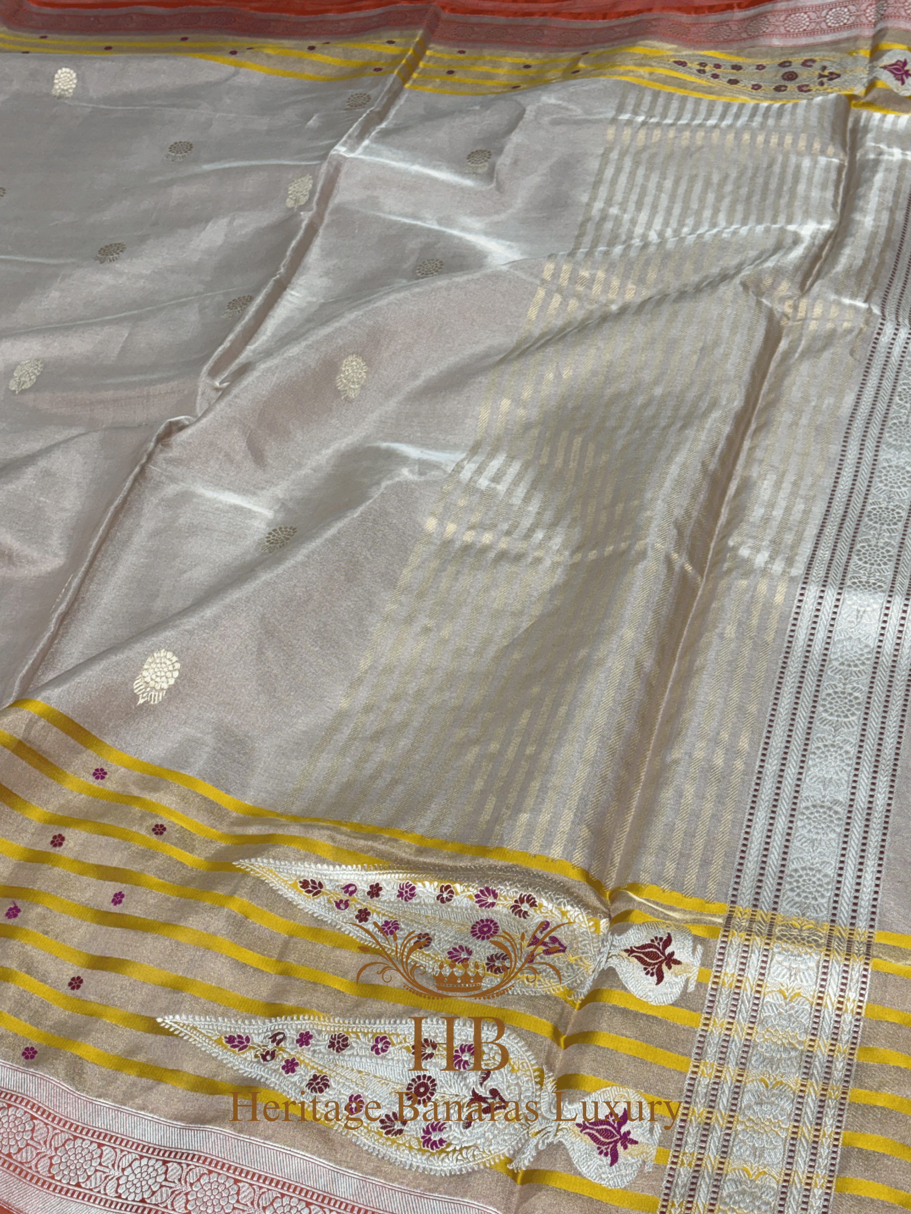 Ivory Handwoven Banarasi Pure Tissue Silk Saree