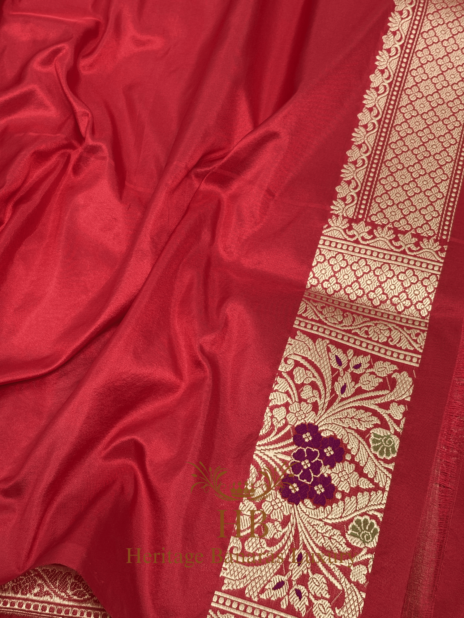Ivory Handwoven Banarasi Pure Banarasi Tissue Silk Saree with Red Kadhiyal Border