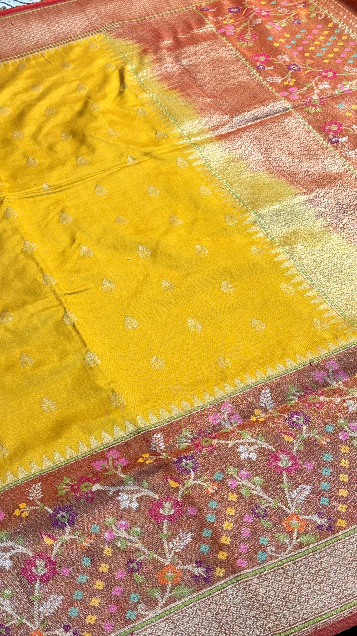 Yellow Pure Banarasi Ektara  Silk Handwoven Saree