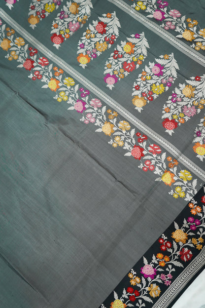 Handloom Banarasi Katan Silk Saree - Kadhiyal Satin Borders