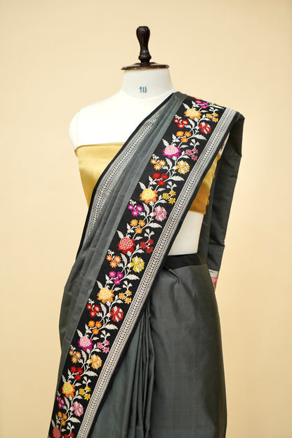 Handloom Banarasi Katan Silk Saree - Kadhiyal Satin Borders