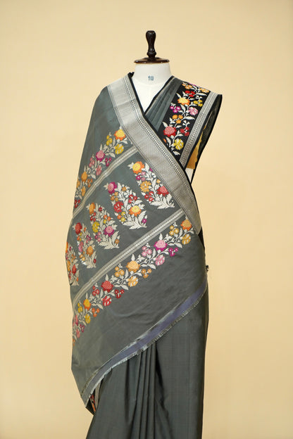 Handloom Banarasi Katan Silk Saree - Kadhiyal Satin Borders