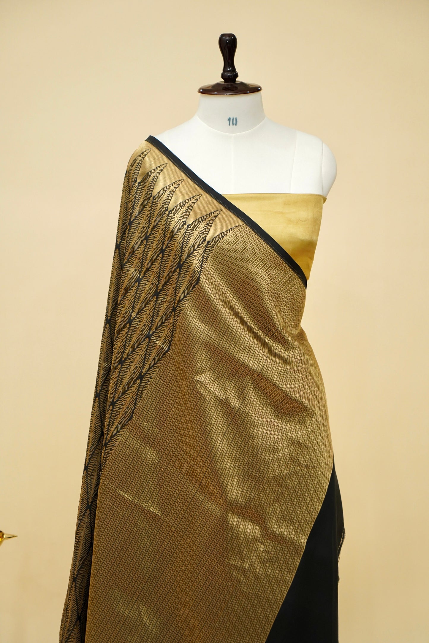 Handwoven Designer Katan Silk Banarasi Saree with Brocade Work