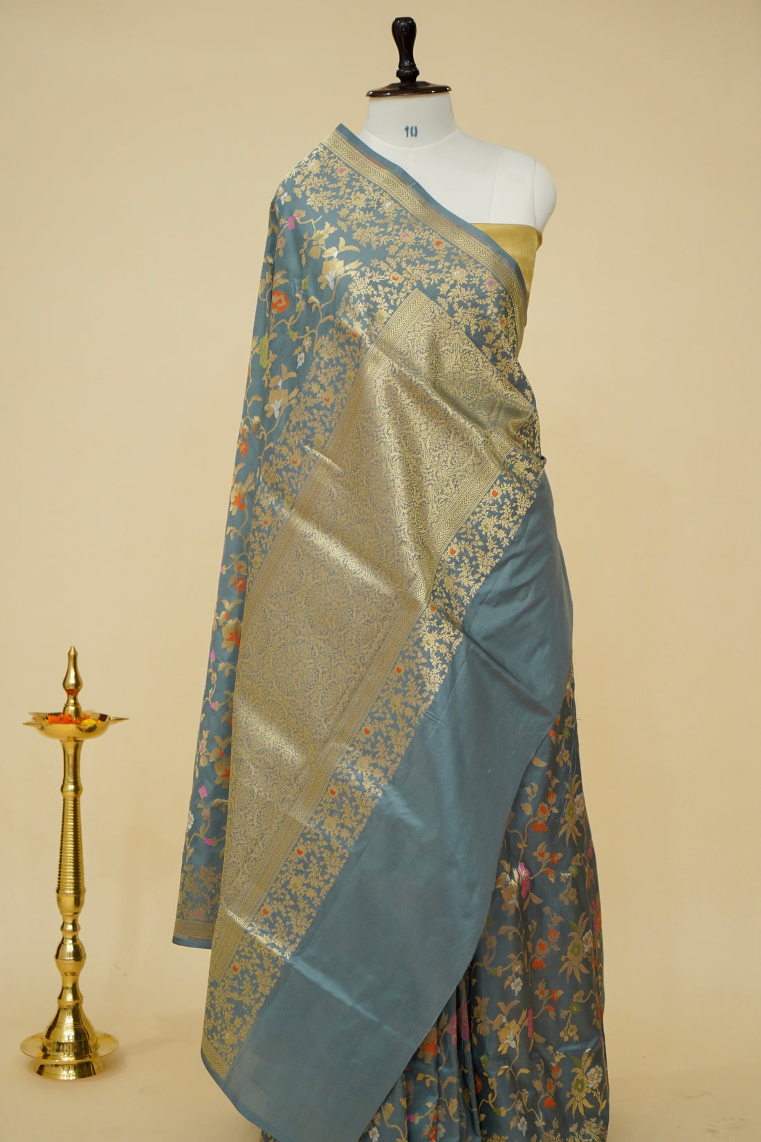 Handloom Jangla Banarasi Pure Katan Silk Saree