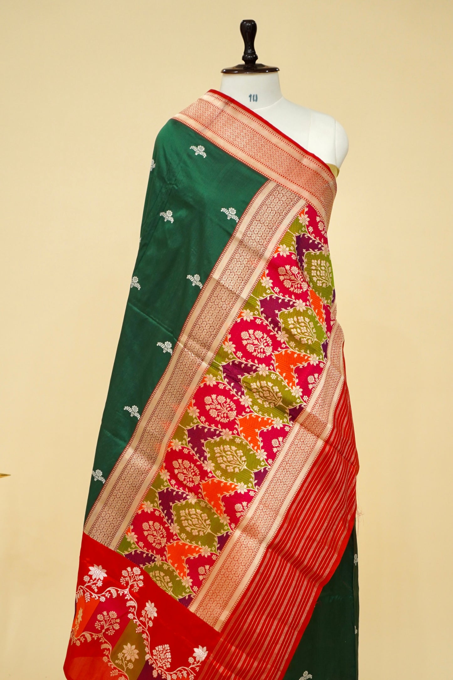 Handloom Banarasi Kadhiyal Rangkaat Border Saree