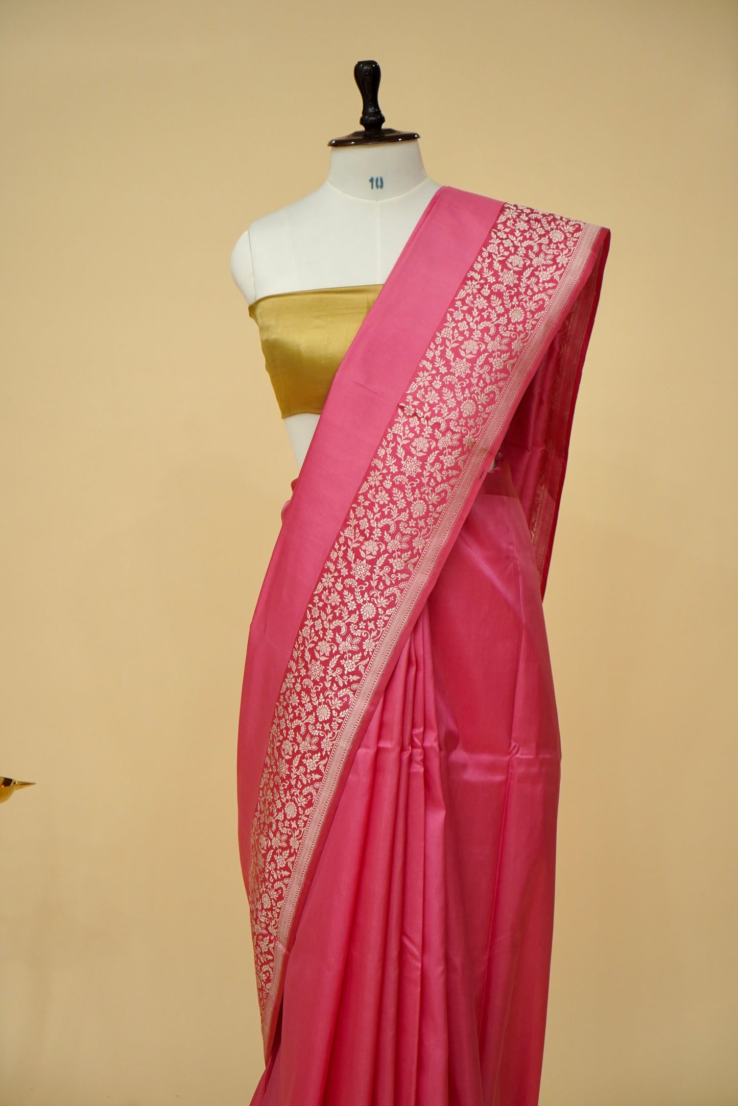 Handloom Banarasi Pure Katan Silk Saree with Kadhiyal Satin Border