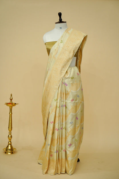 Handloom Banarasi Rangkaat Jaal Weaving Saree