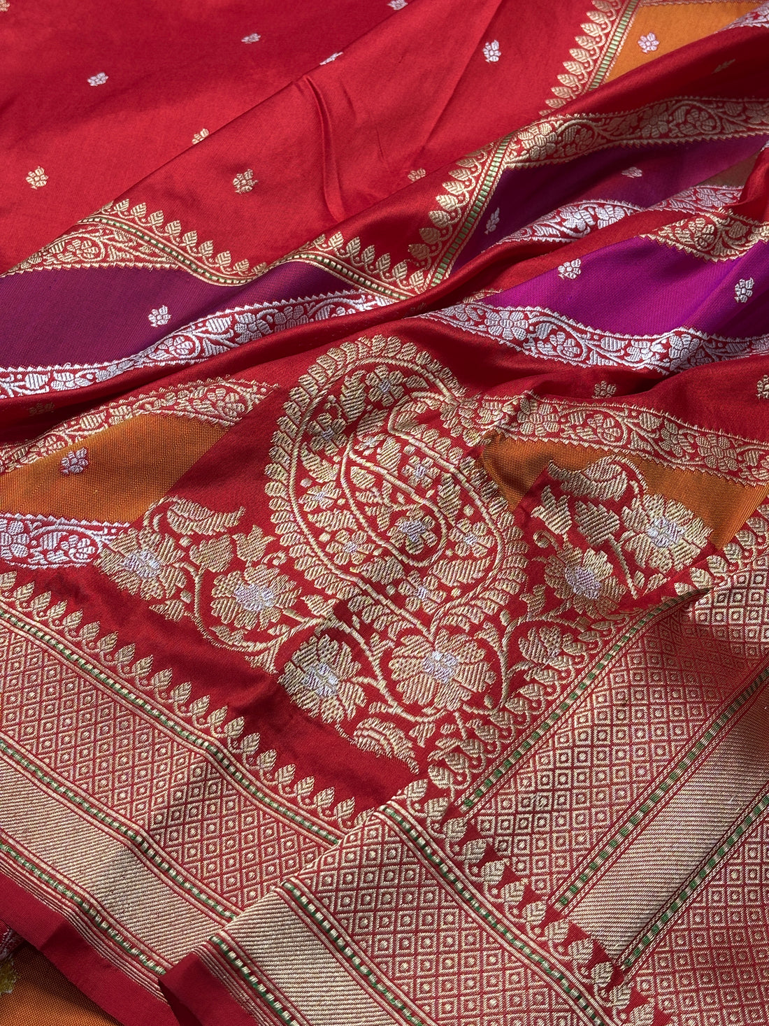Red Pure Banarasi Rangkaat Silk Handloom Saree