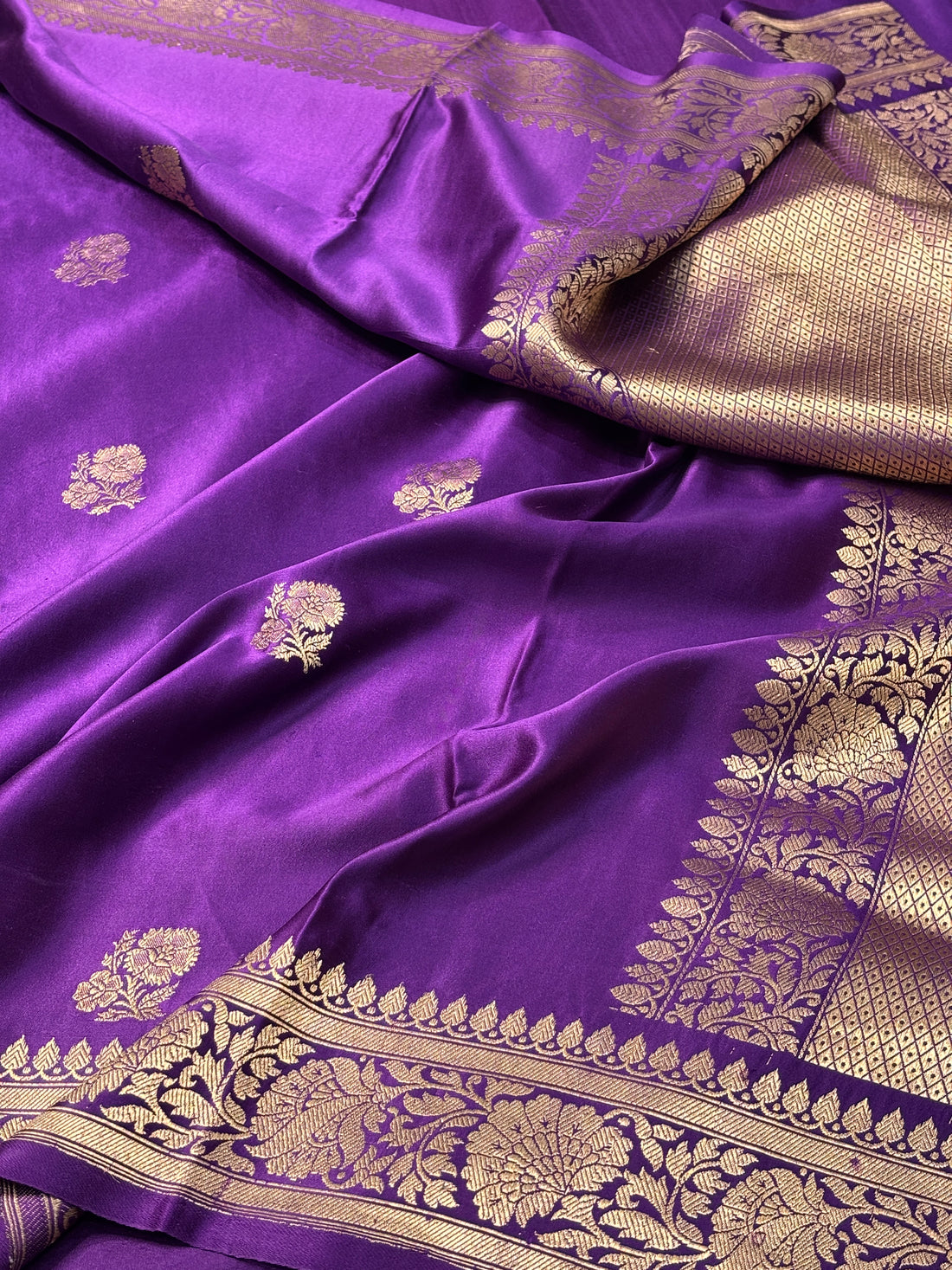 Cadbury purple Banarasi Satin-Mashru Silk Handwoven Saree