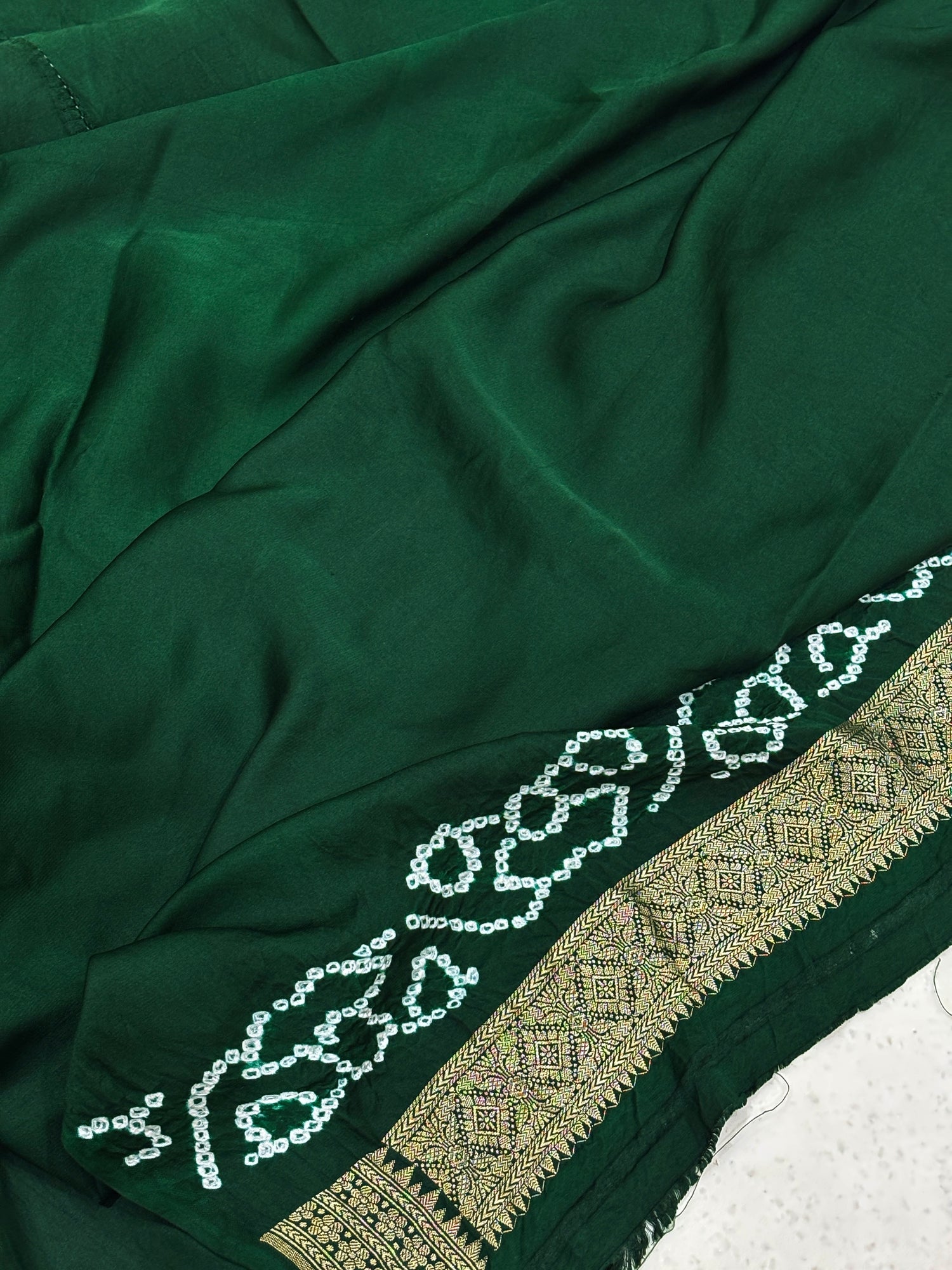 Handloom Satin Mashru Silk Saree with Traditional Bandhani Motifs &amp; Zari Border – Heritage Banarasi Weave