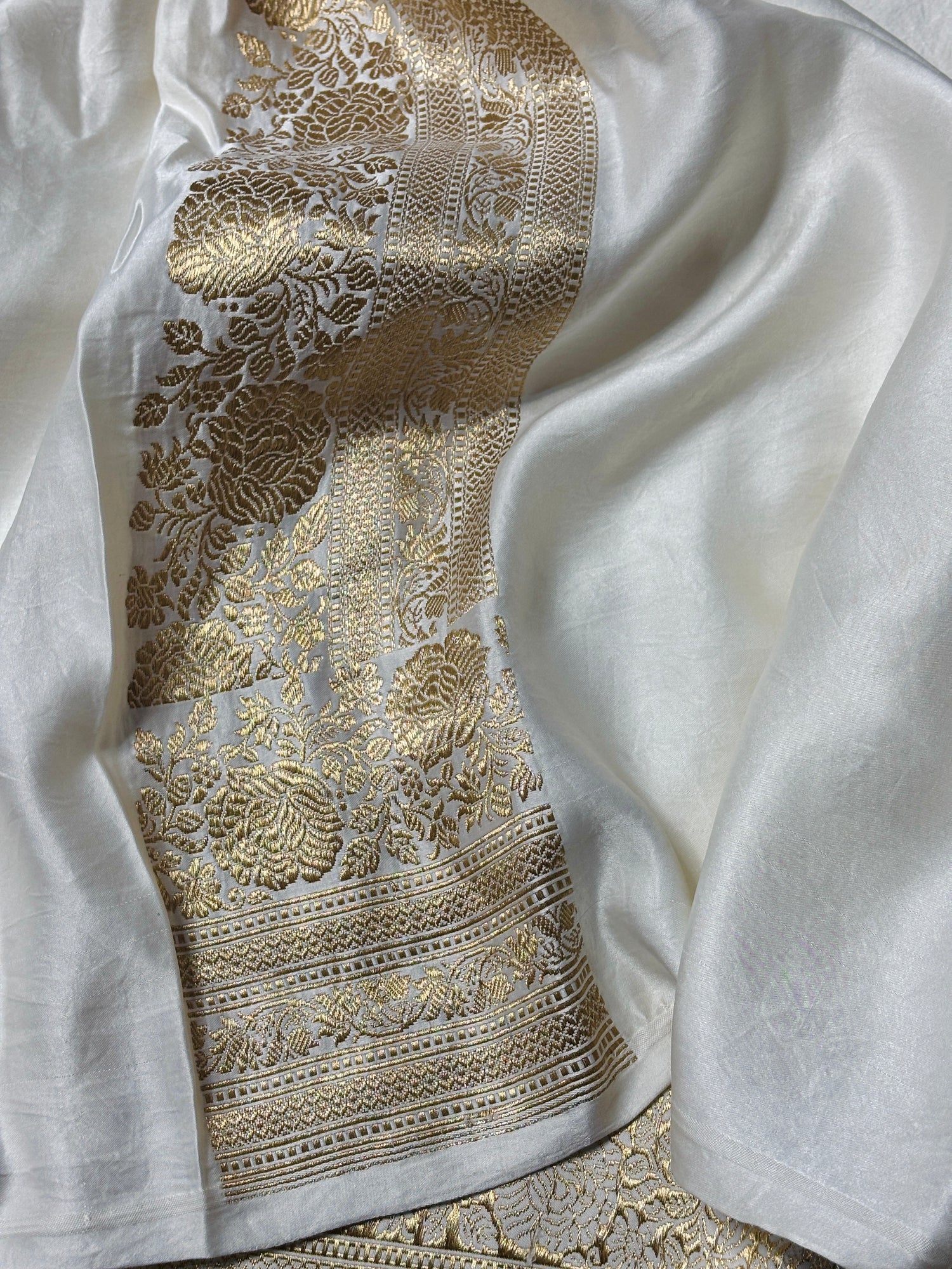 Ivory Banarasi Satin-Mashru Silk Handwoven Saree