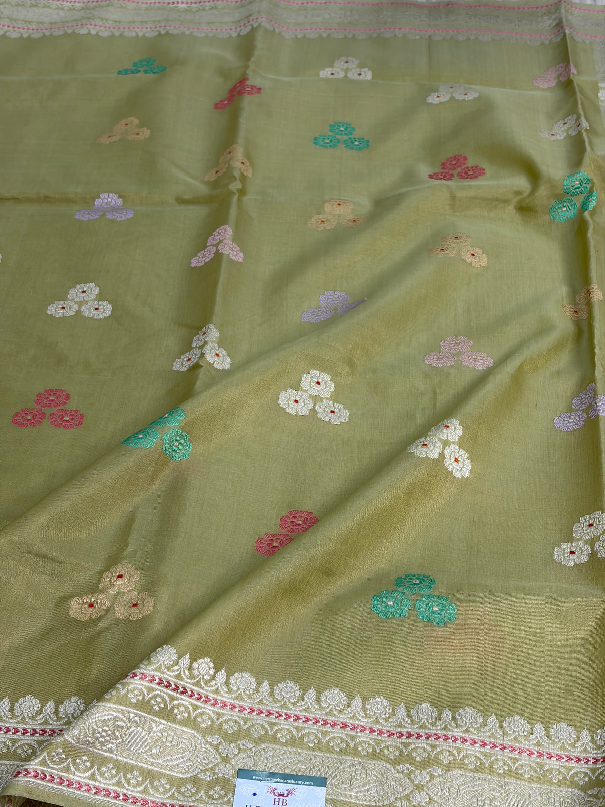 Parrot Green Handwoven Pure Banarasi Kora Tissue Saree