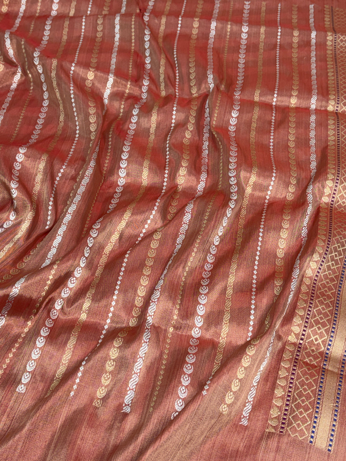 Pink Handwoven Pure Banarasi Tissue Silk Saree