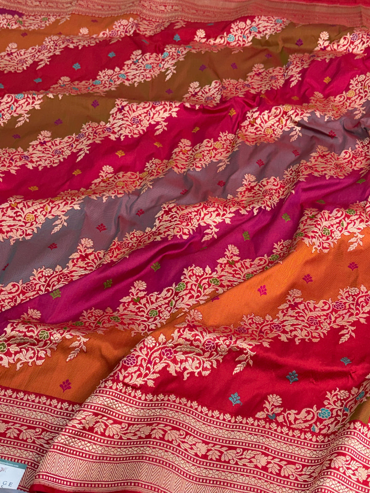 Red Handwoven Pure Banarasi Rangkat Saree
