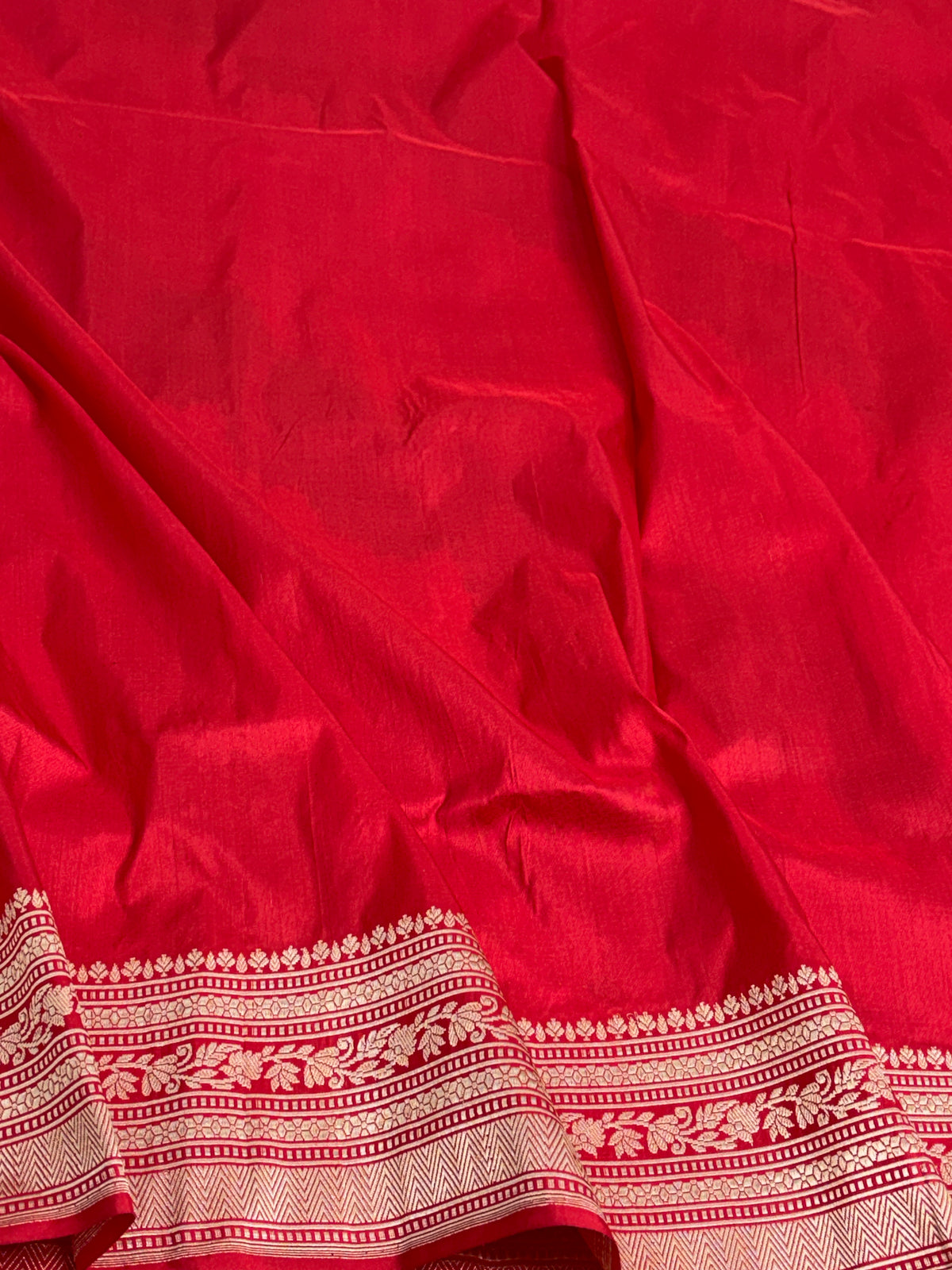 Red Handwoven Pure Banarasi Rangkat Saree