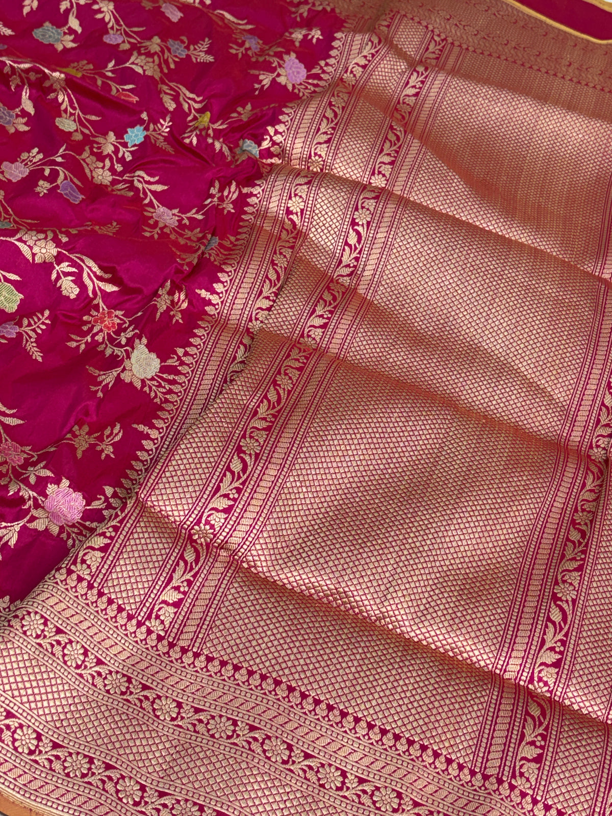 Rani Pink Handwoven Pure Banarasi Katan Silk Saree