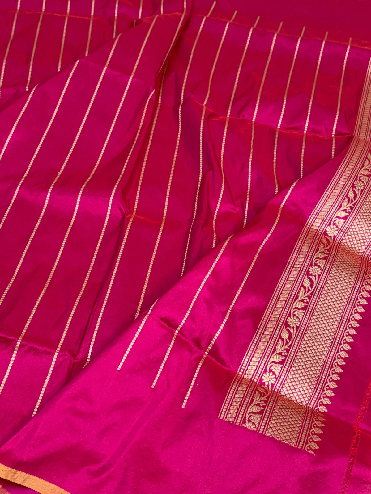 Rani Pink Handwoven Pure Banarasi Katan Silk Saree