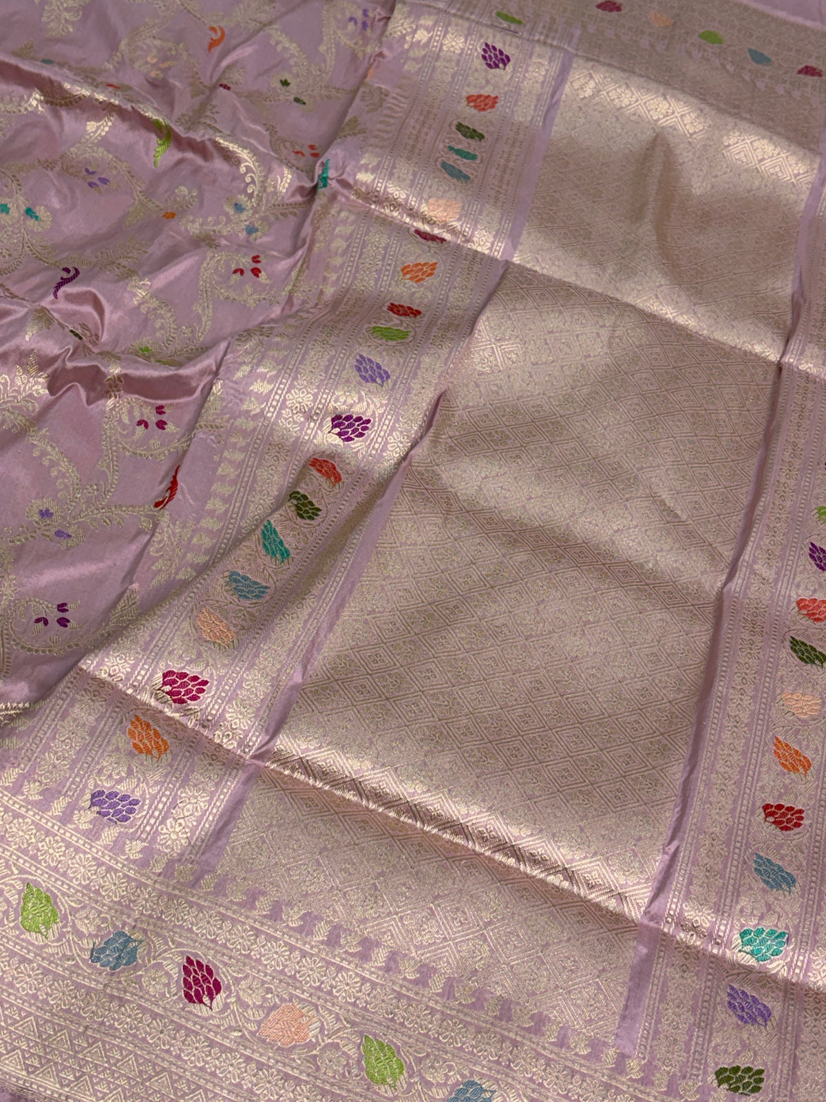 Light Lavender Handwoven Pure Banarasi Katan Silk Saree