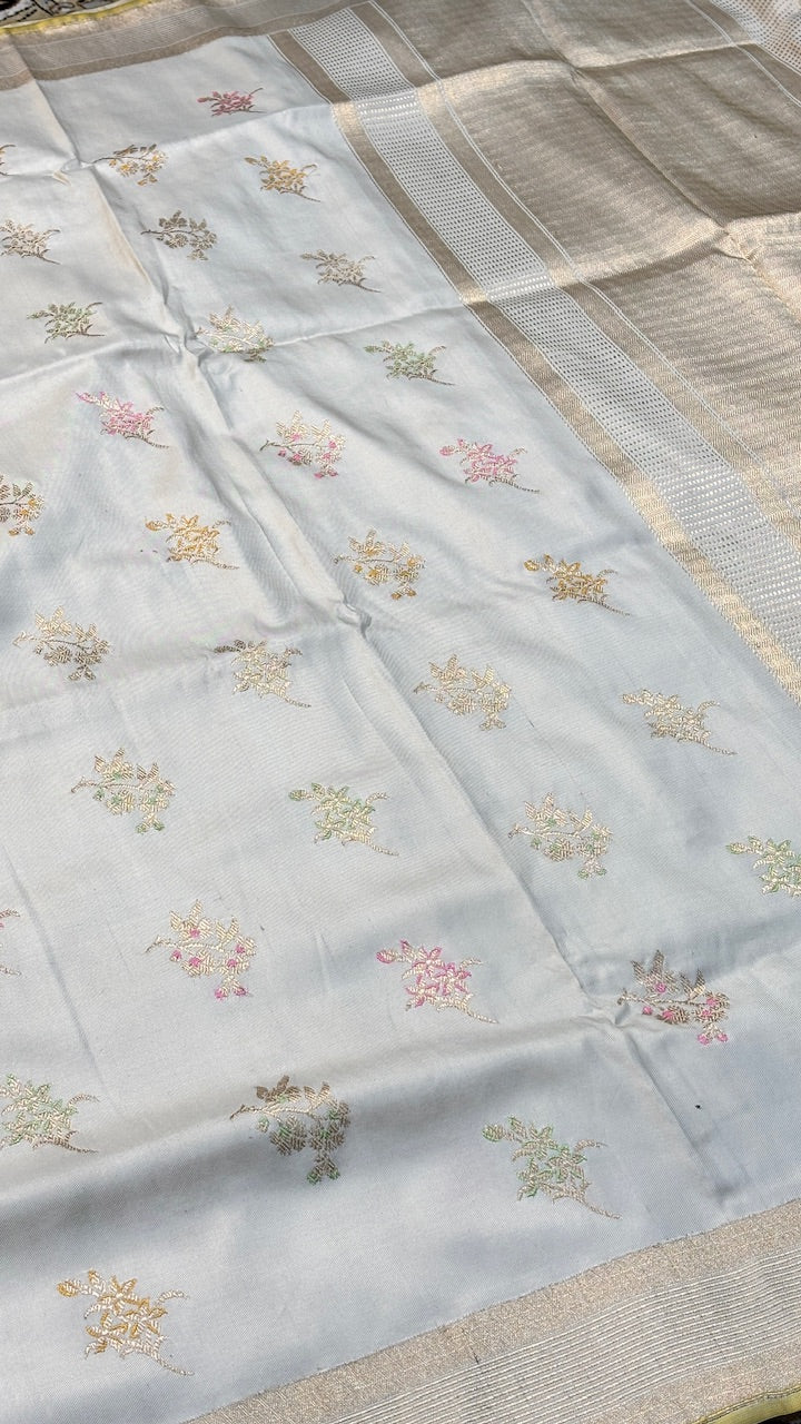 White Pure Banarasi Ektara  Silk Handwoven Saree