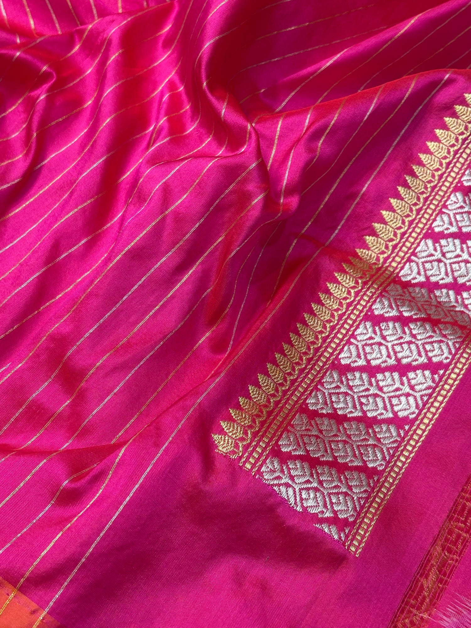 Rani Pink Pure Banarasi Katan Silk Handwoven Saree