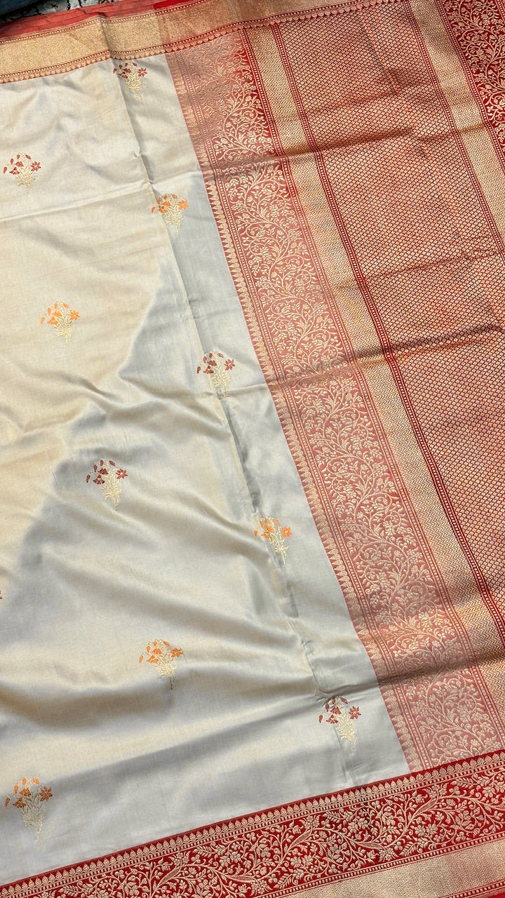 Light ivory Pure Banarasi Ektara  Silk Handwoven Saree