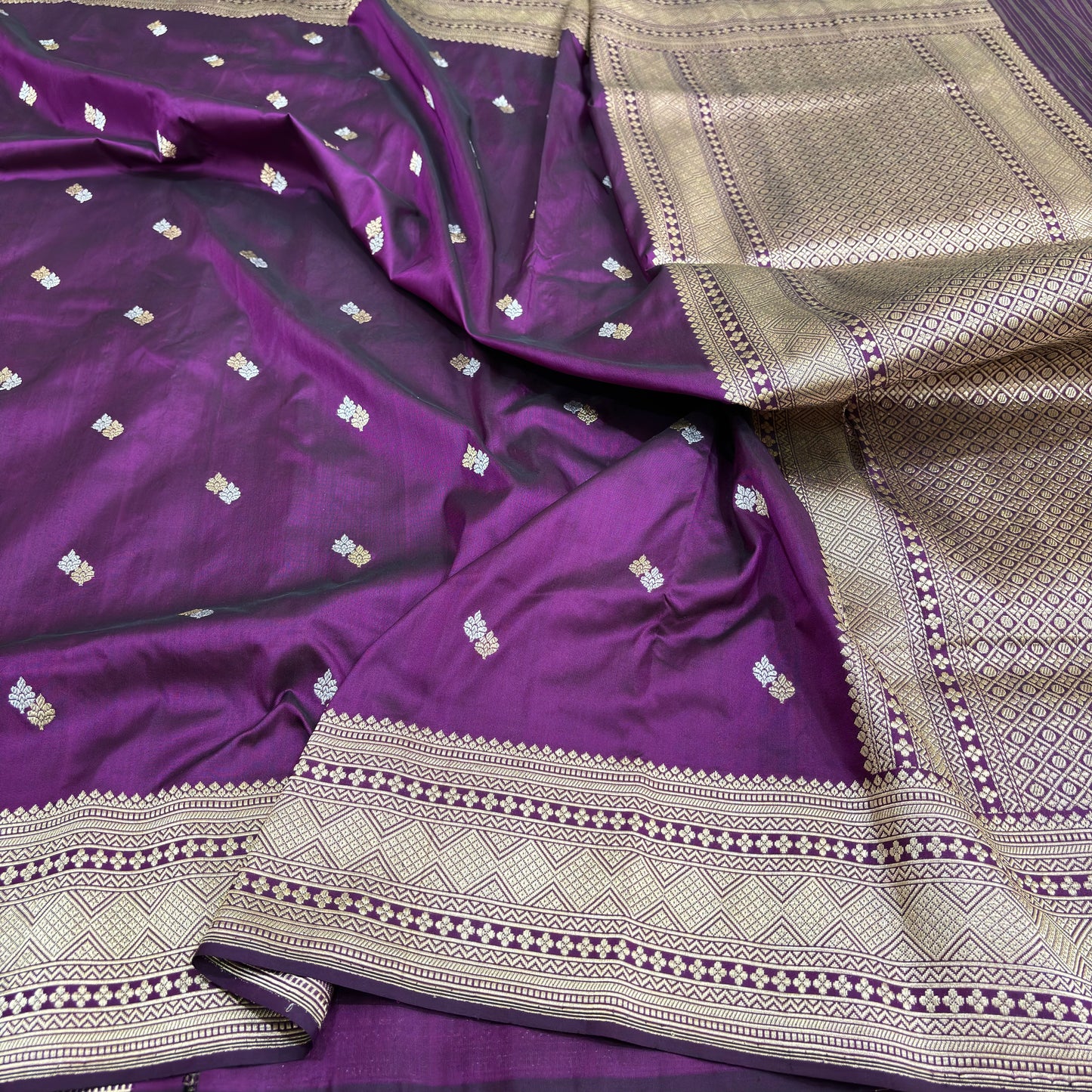 Pure Katan Silk Banarasi Handwoven Saree with Rupa Sona Buti Weaving