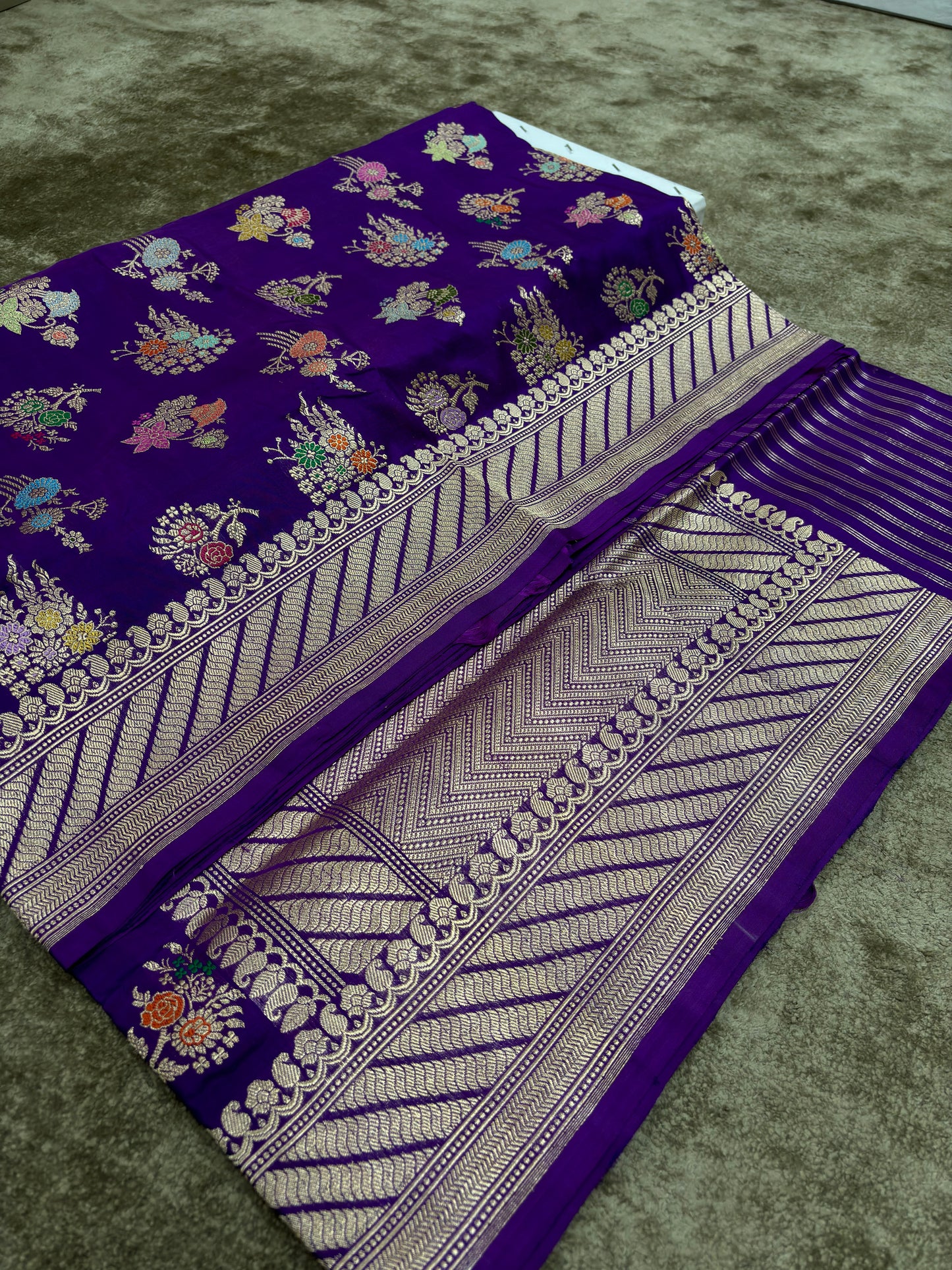 Purple Traditional Banarasi Pure Katan Silk Saree with Tilfi Buta Jaal