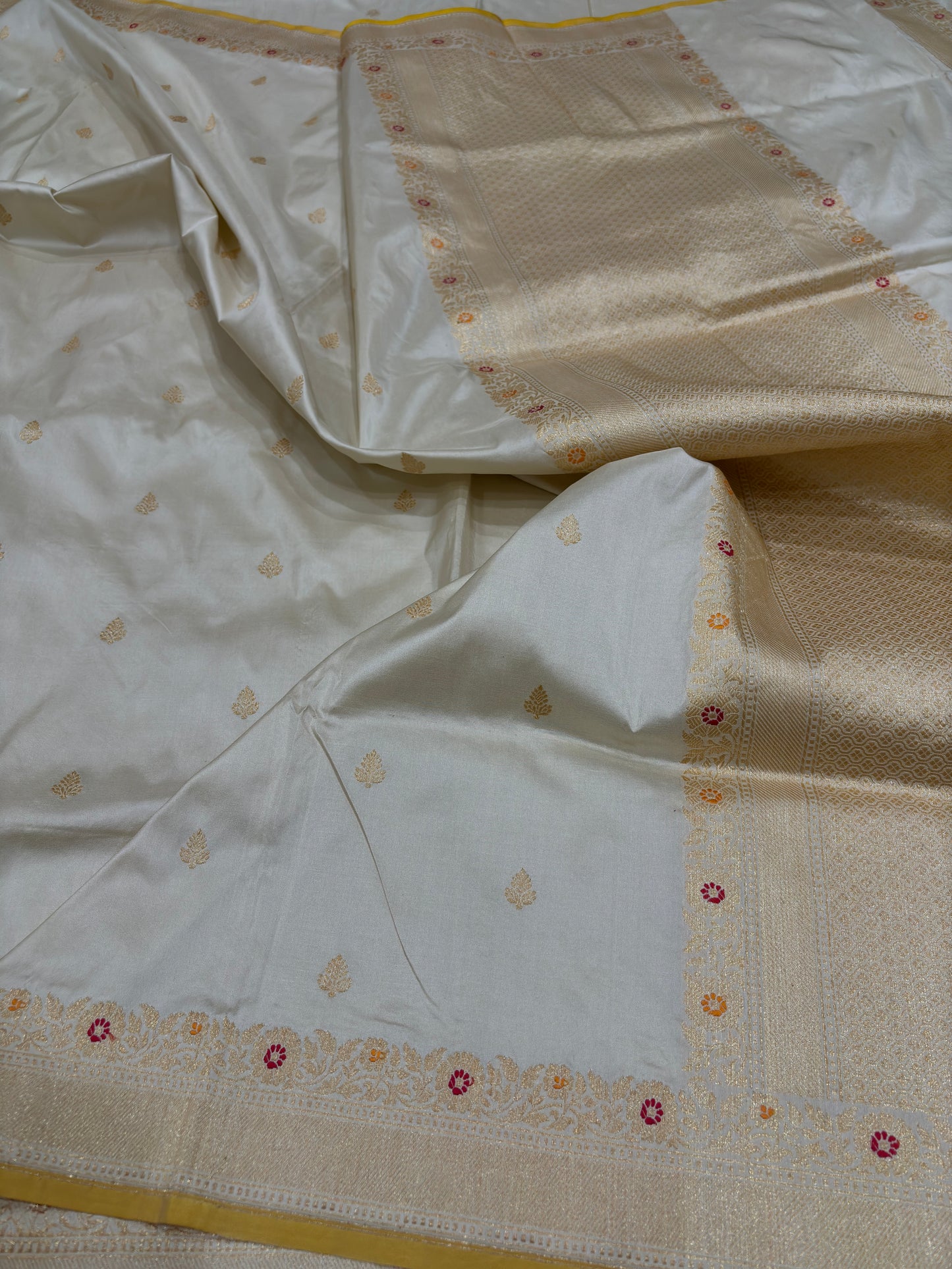 Traditional Banarasi Pure Katan Silk Saree with Minakari