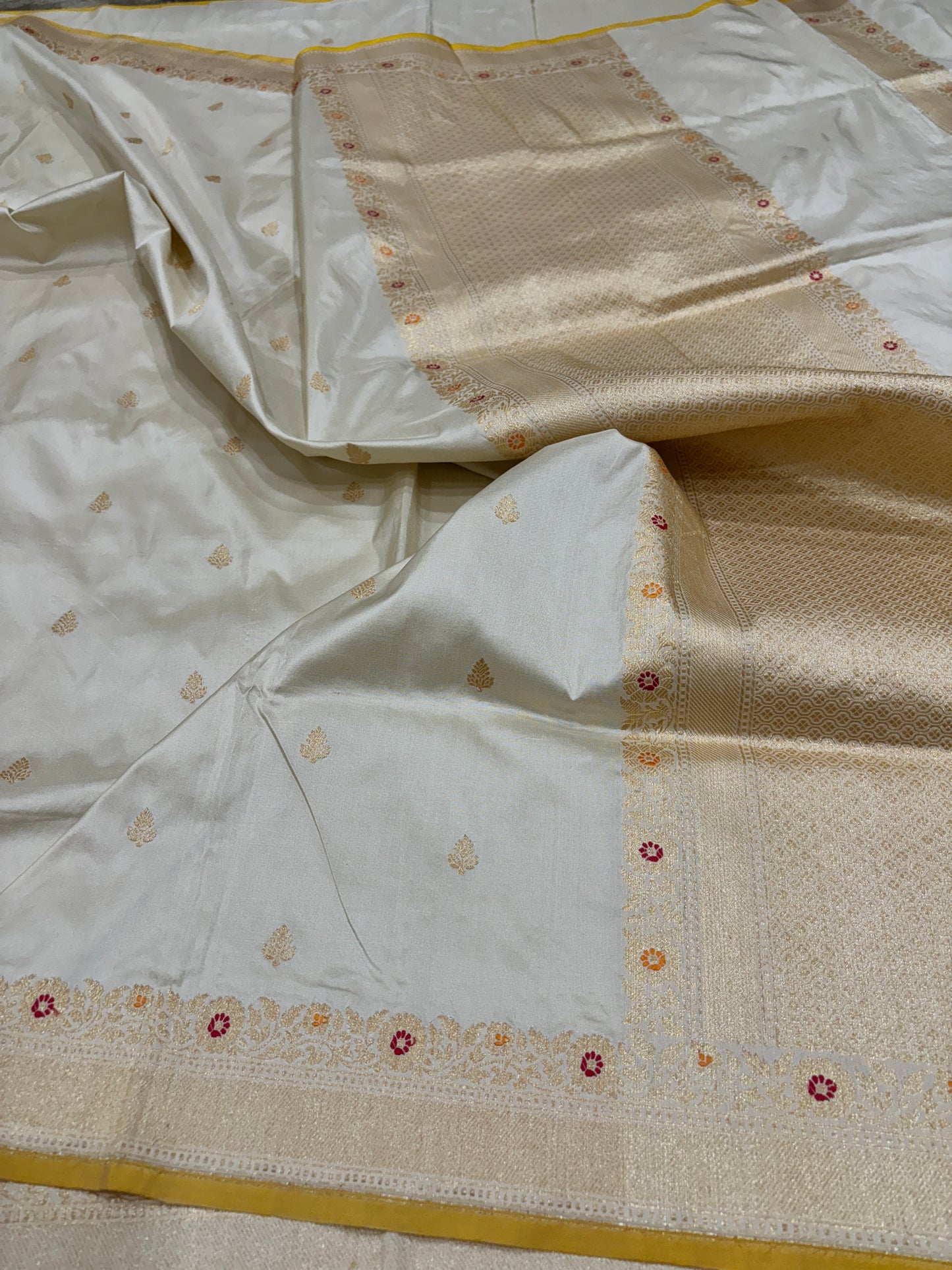 Traditional Banarasi Pure Katan Silk Saree with Minakari