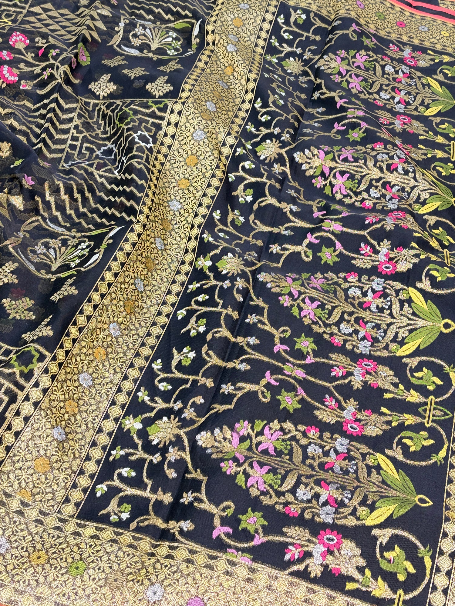 Black Handwoven Pure Banarasi Kora Jamdani Saree