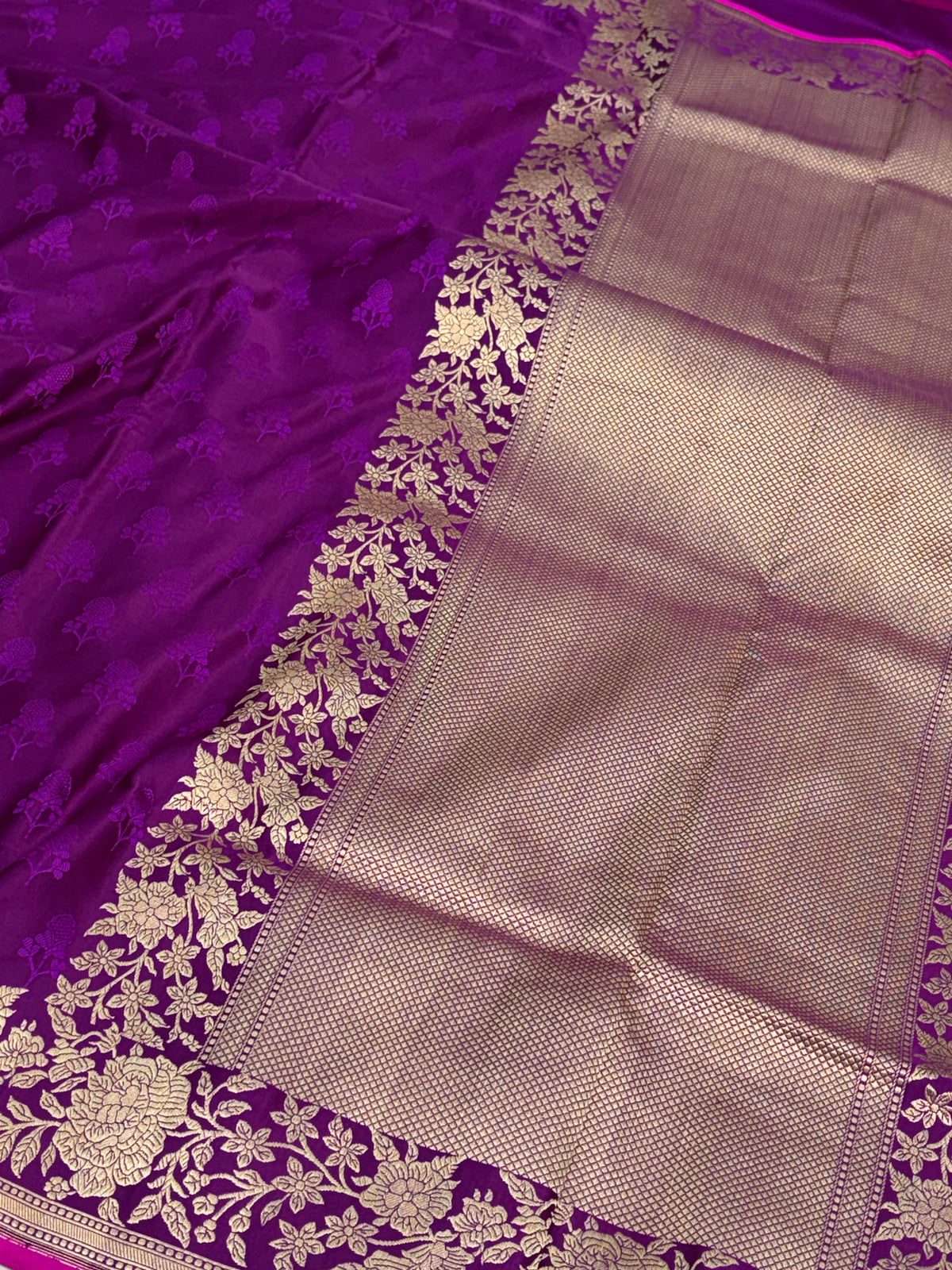 Purple Handwoven Pure Banarasi Satin Silk Saree