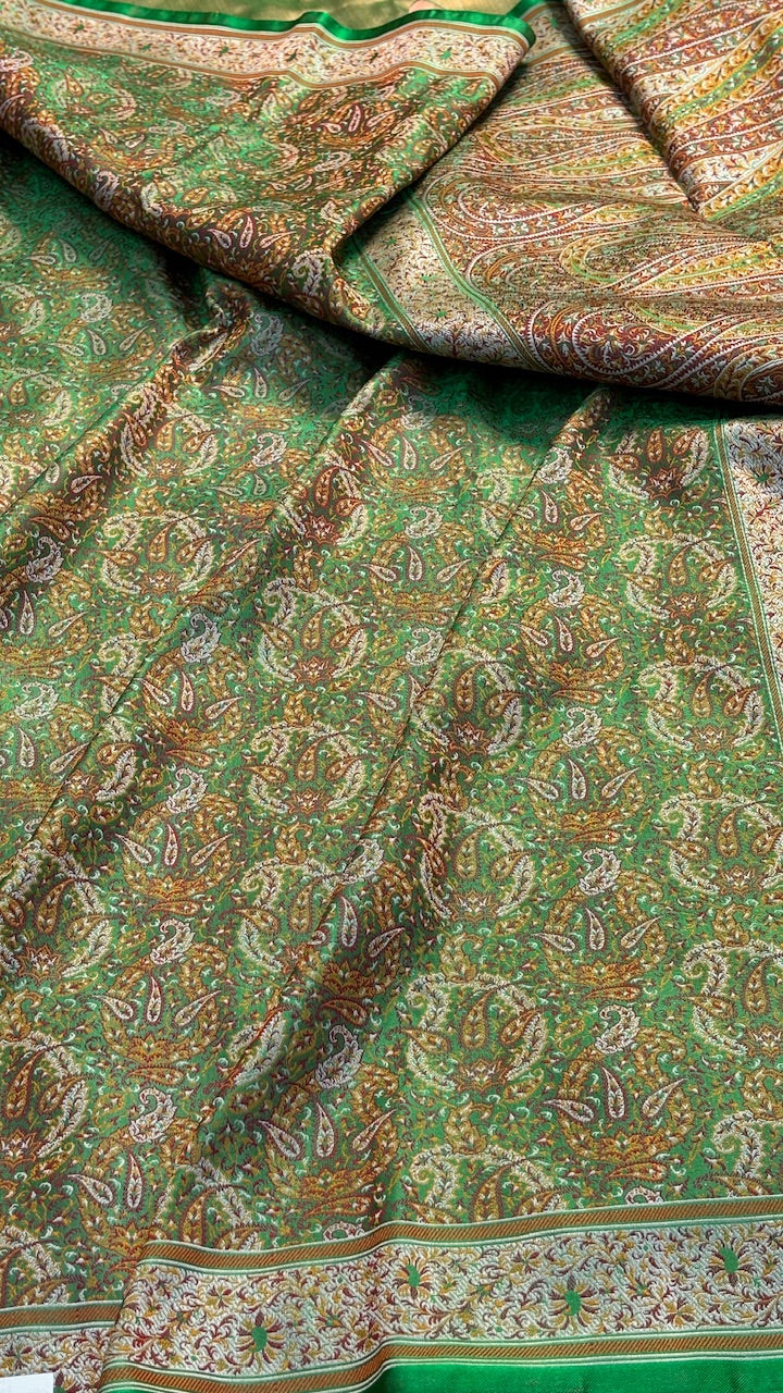 Emerald Green Pure Satin Silk Jamawar Handwoven Banarasi Saree