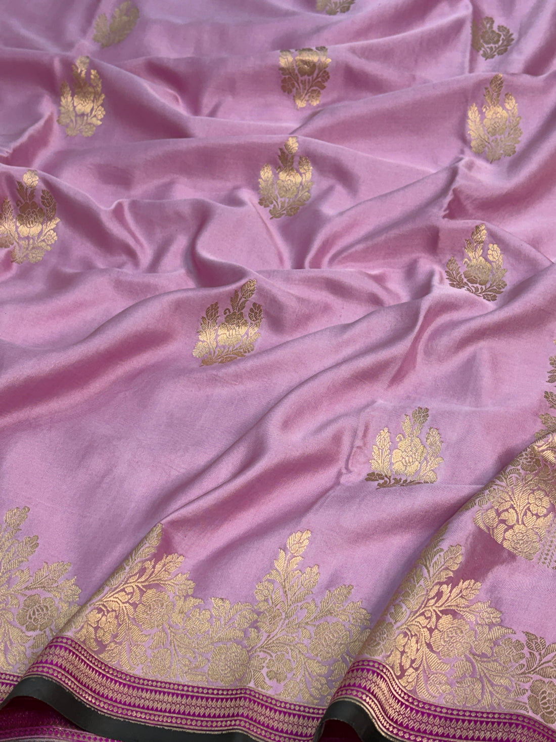 Lavender Handwoven Pure Banarasi Mashru Satin Silk Saree