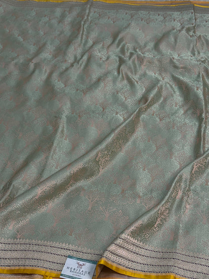 Sea Green Handwoven Pure Banarasi Satin Tanchoi Saree