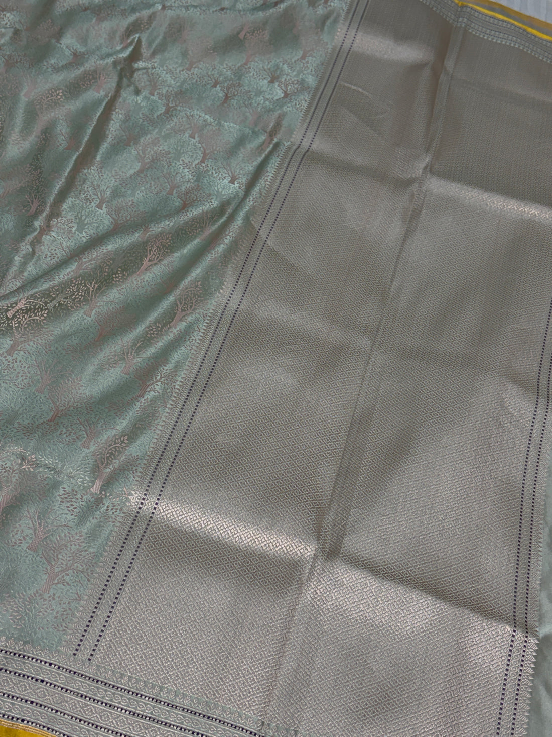 Sea Green Handwoven Pure Banarasi Satin Tanchoi Saree