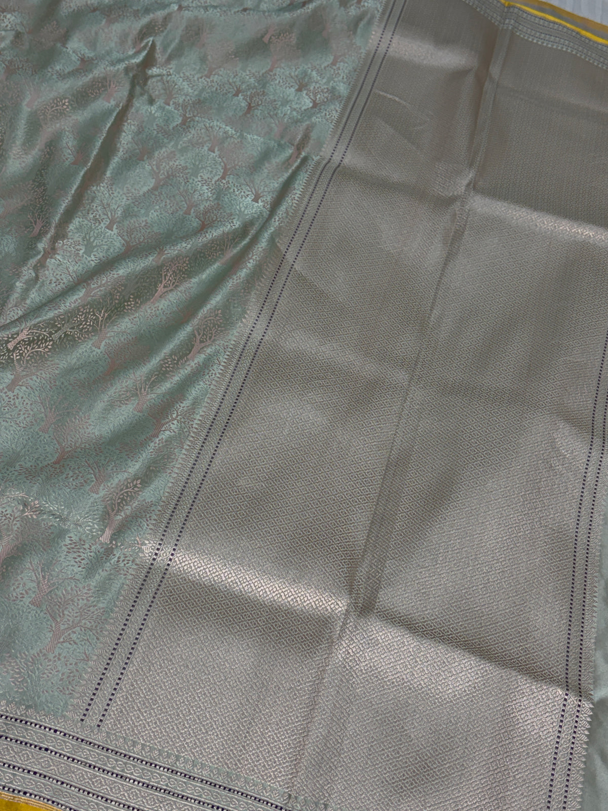 Sea Green Handwoven Pure Banarasi Satin Tanchoi Saree