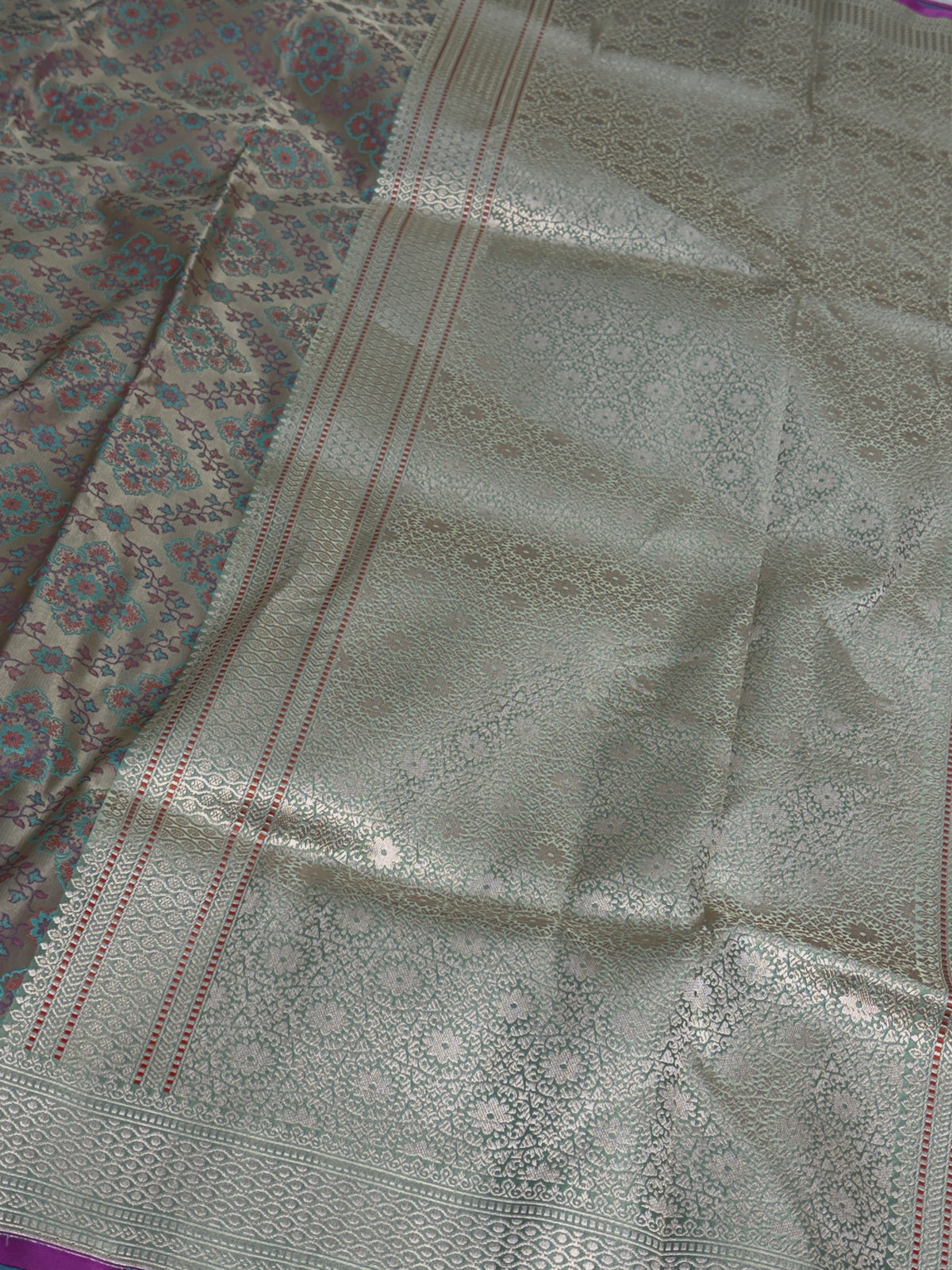 Silver Grey Handwoven Pure Banarasi Satin Tanchoi Saree