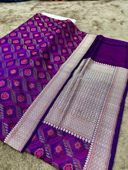 Pure Satin Silk Banarasi Threads Zari Tanchoi Jaal Saree