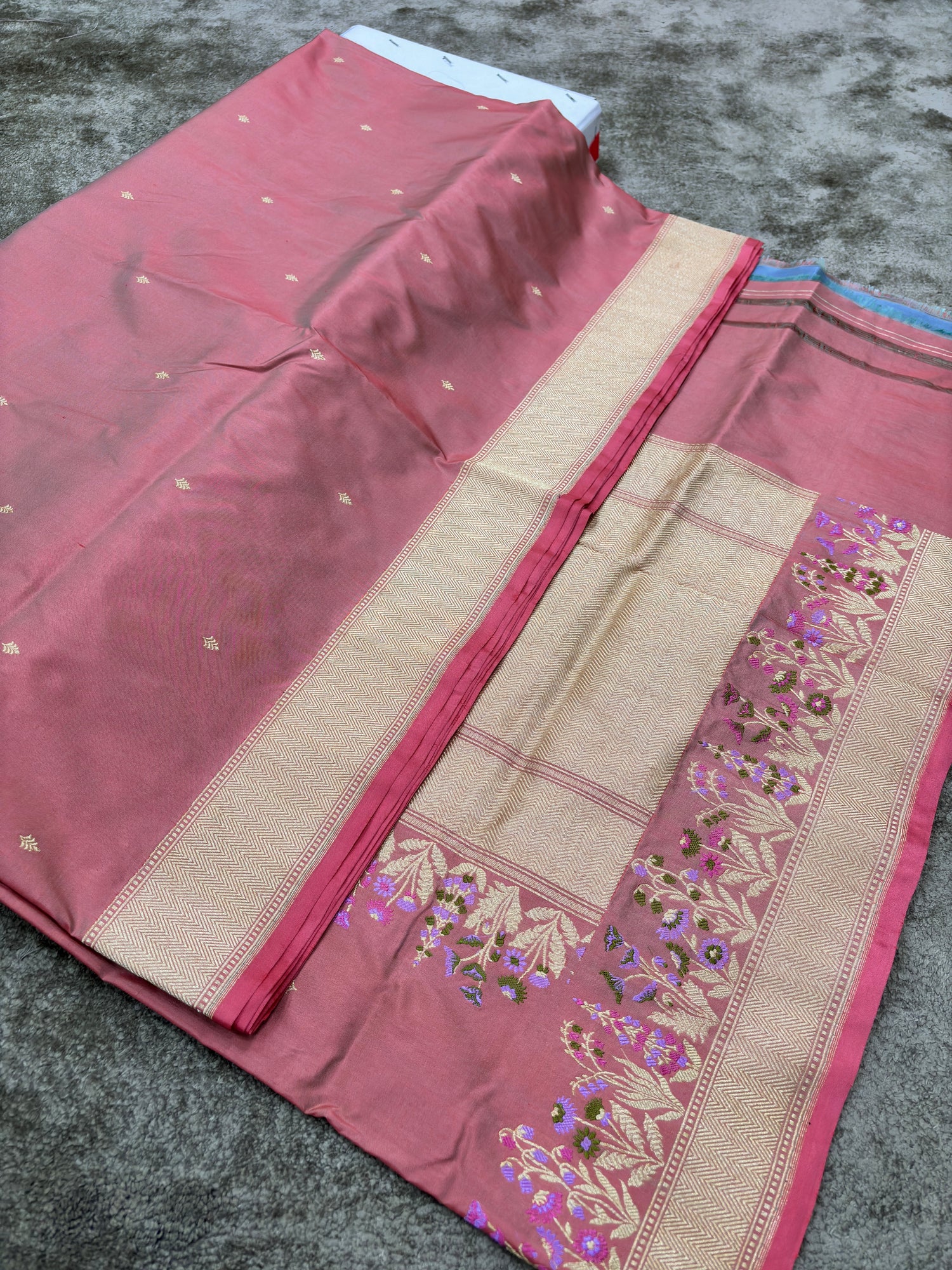 Pure Banarasi Katan Silk Saree with Shaded Minakari Border &amp; Buti